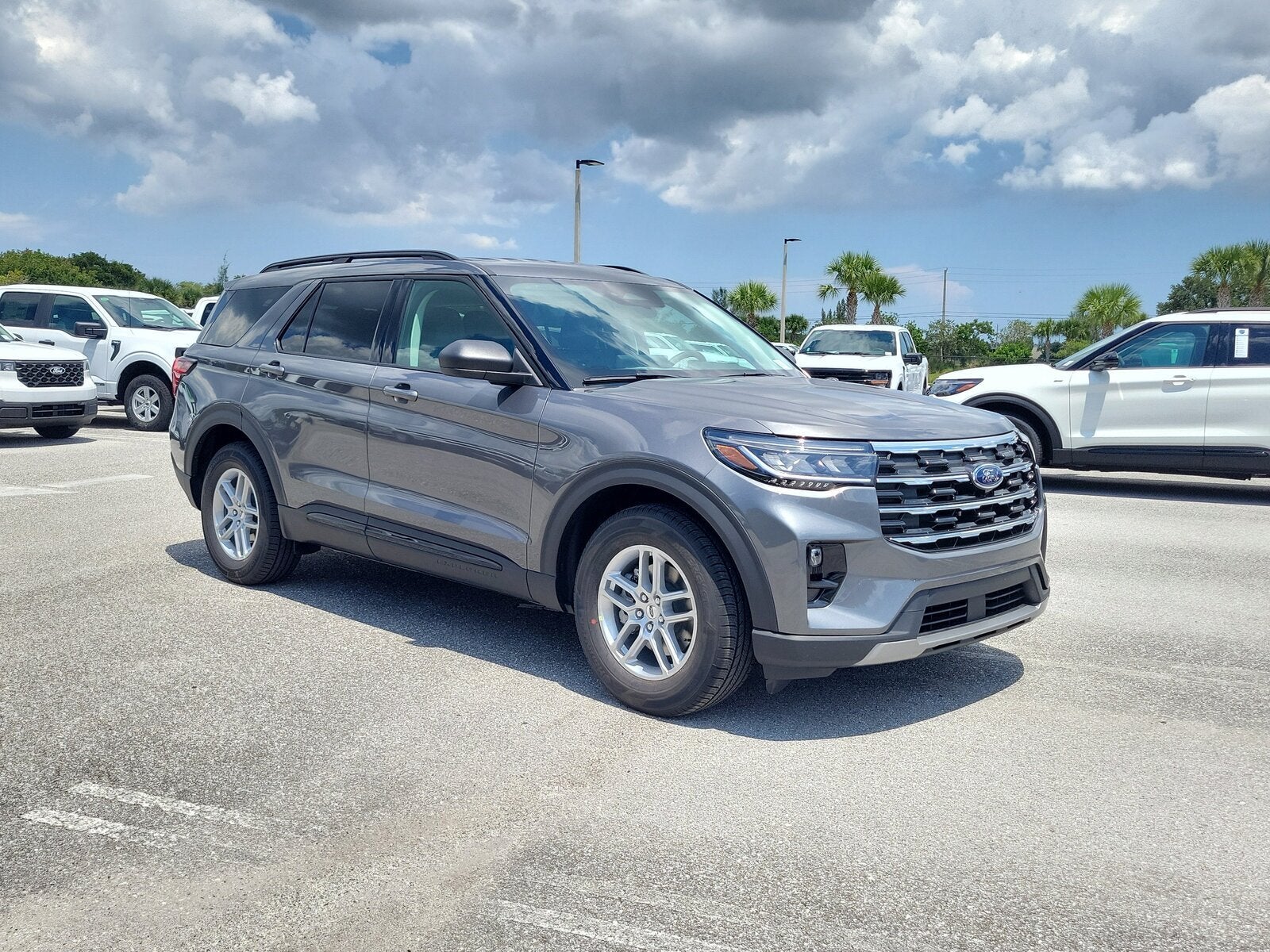 2026 Ford Explorer Active w/200A Pkg