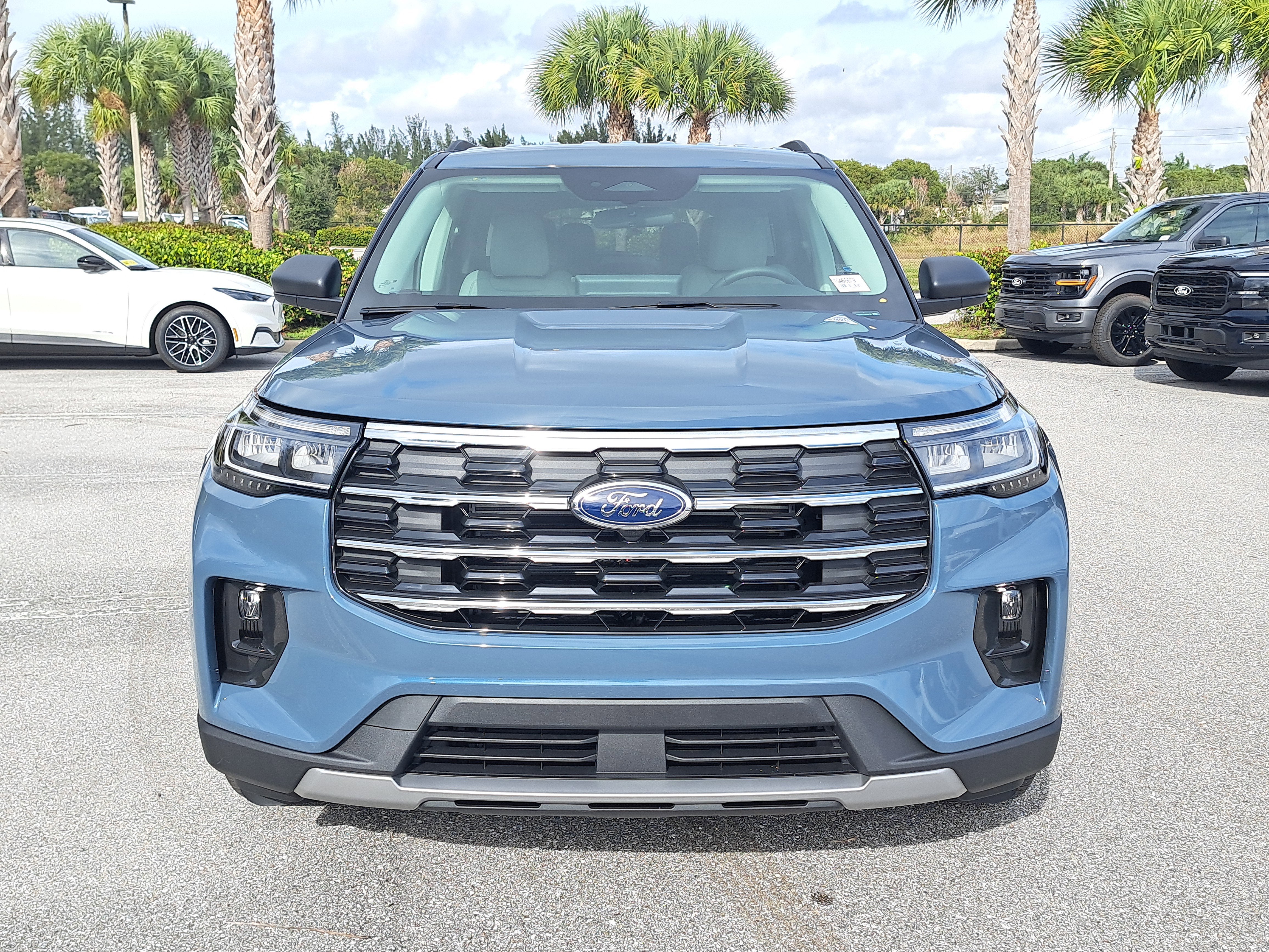 2026 Ford Explorer Active w/200A Pkg