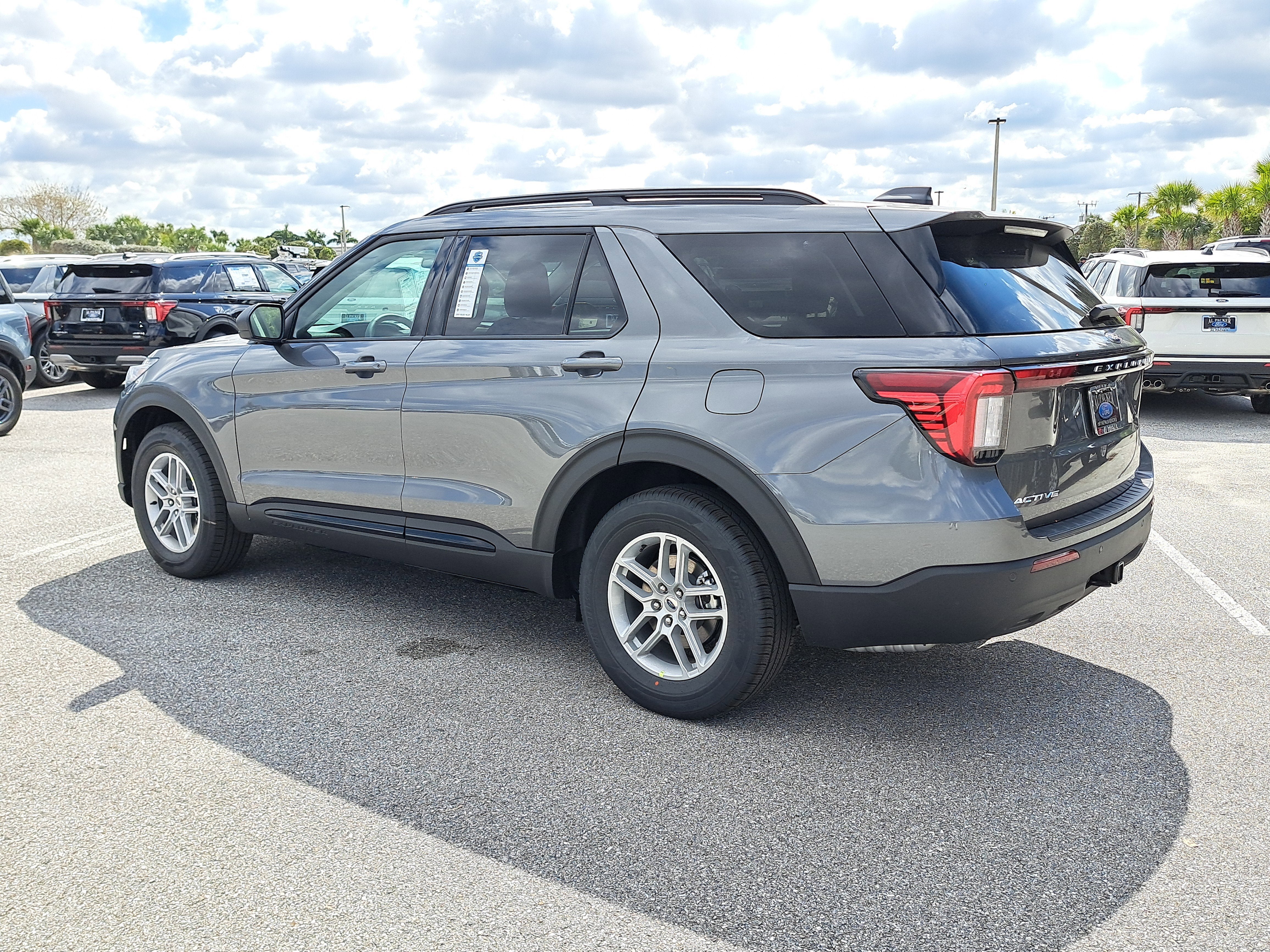 2026 Ford Explorer Active w/200A Pkg