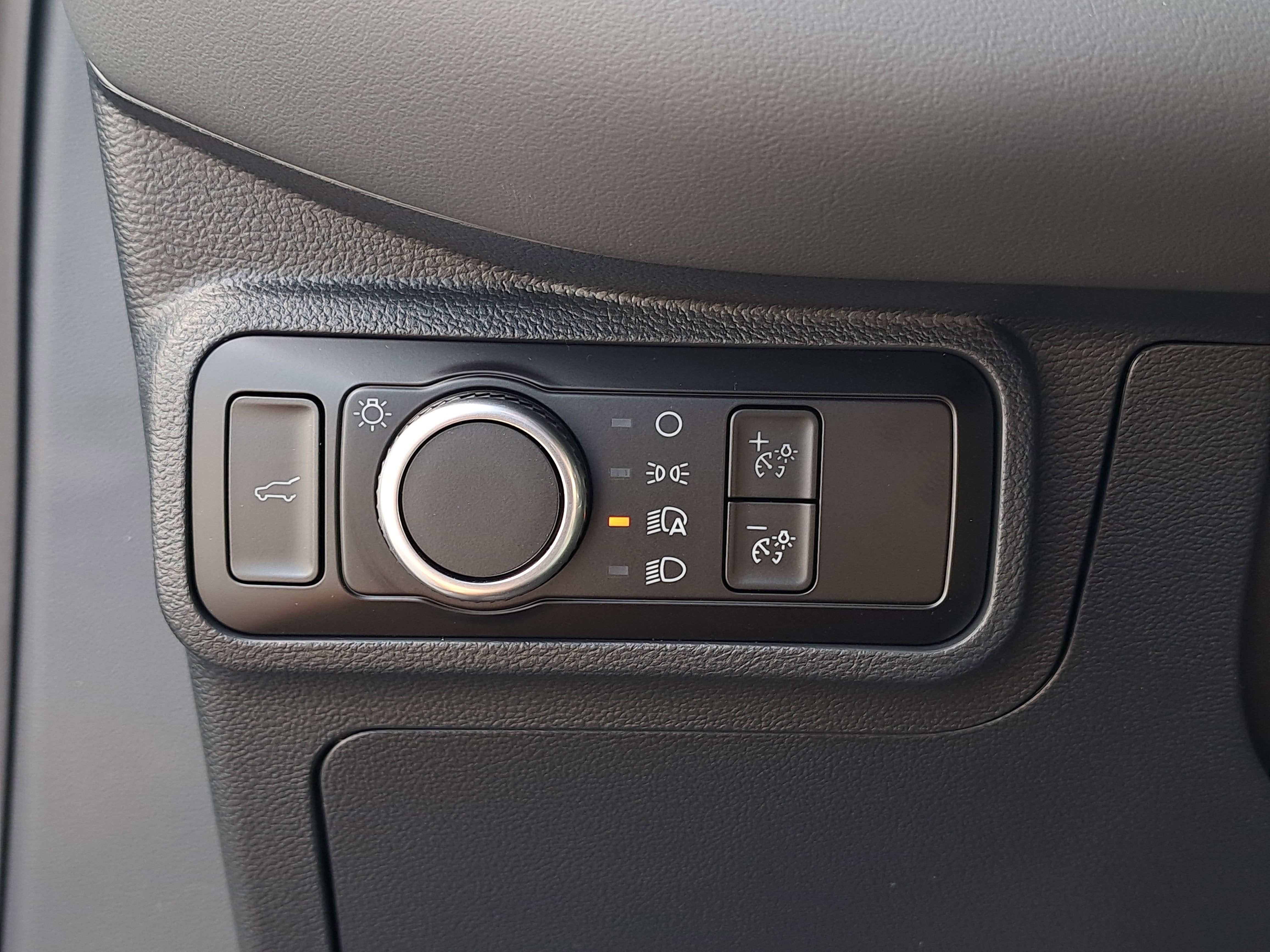 2026 Ford Explorer XLT