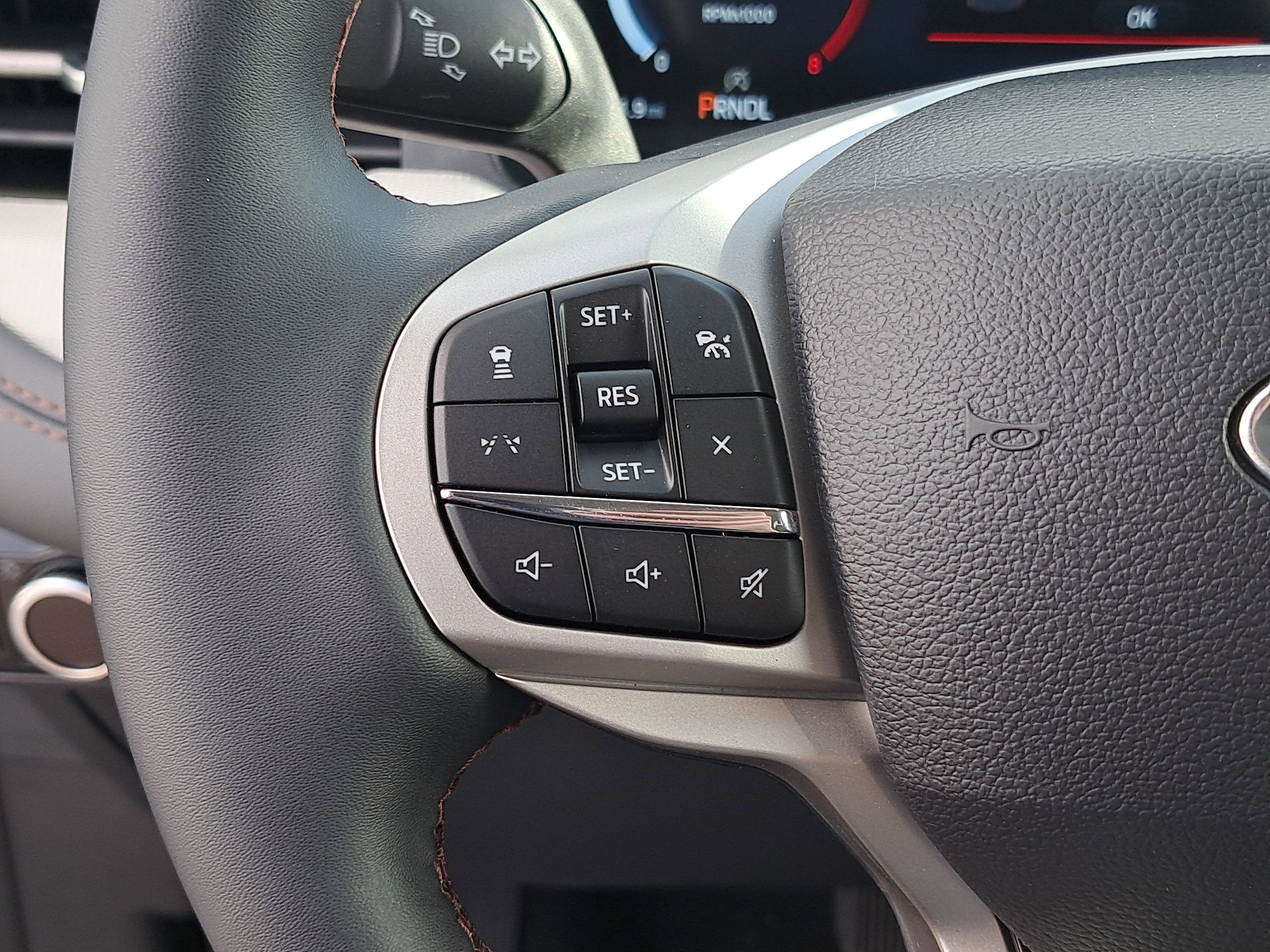 2026 Ford Explorer XLT