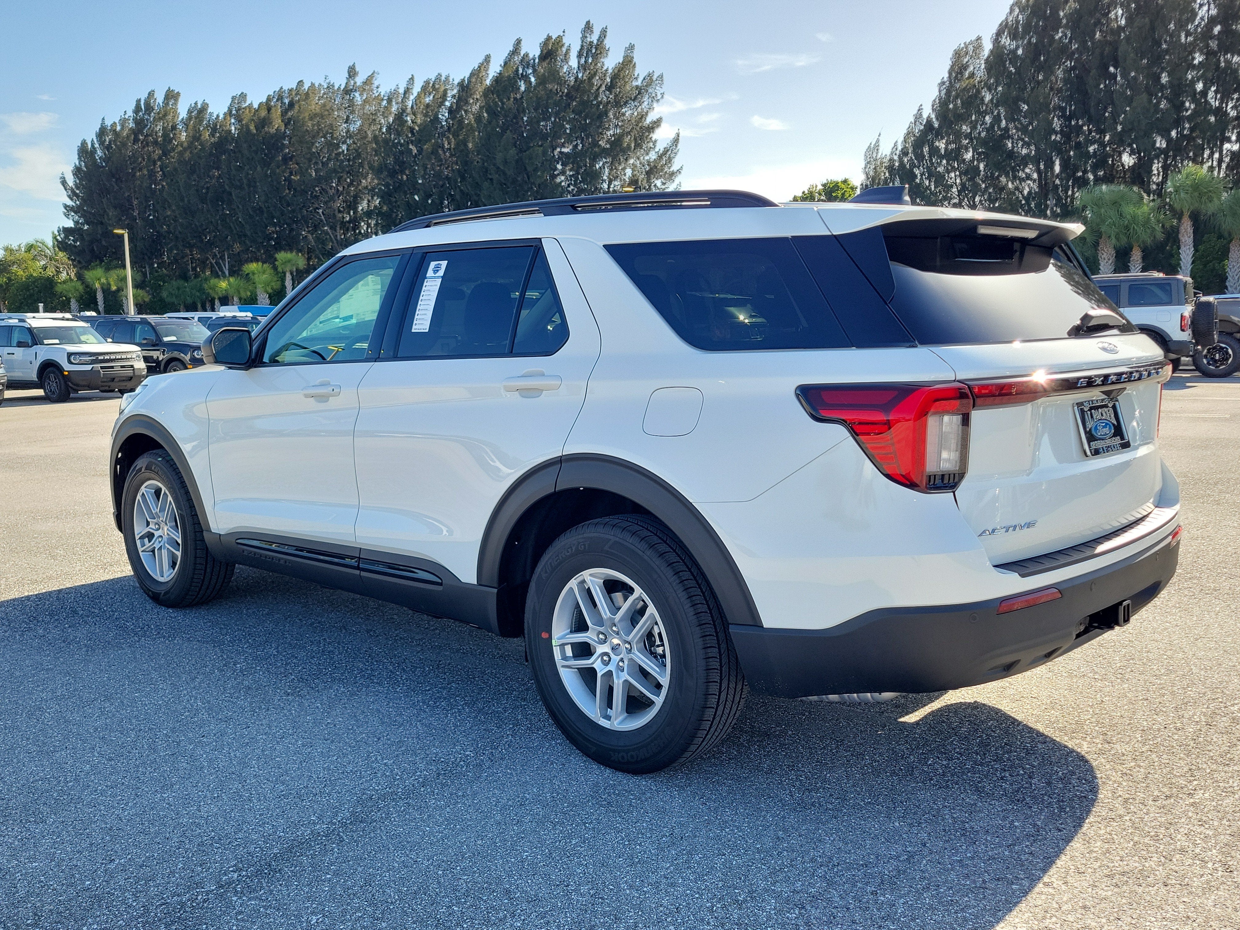2026 Ford Explorer Active w/200A Pkg