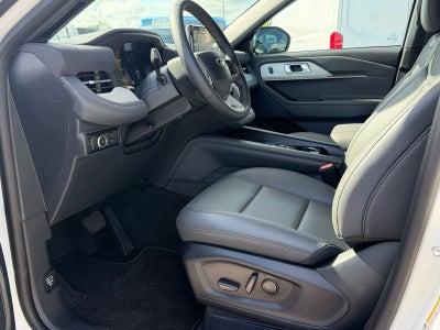 2027 Ford Explorer Active w/200A Pkg
