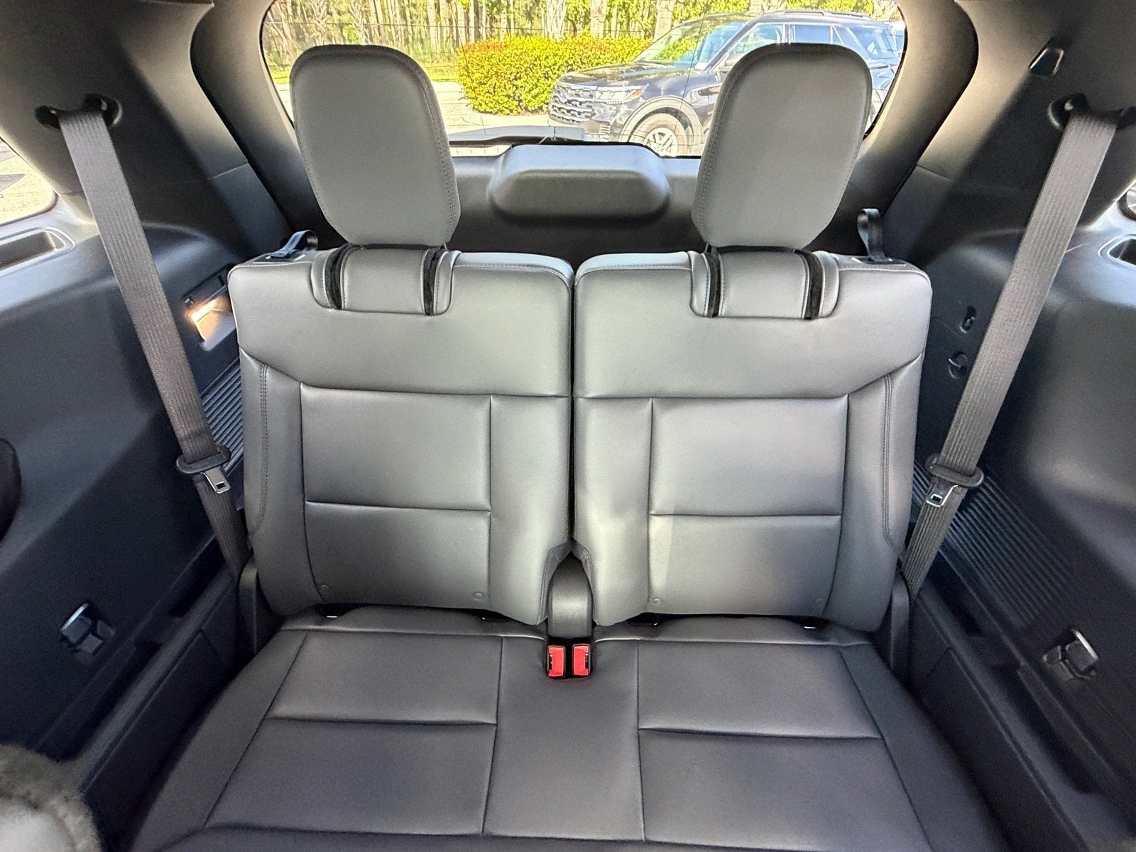 2027 Ford Explorer Active w/200A Pkg