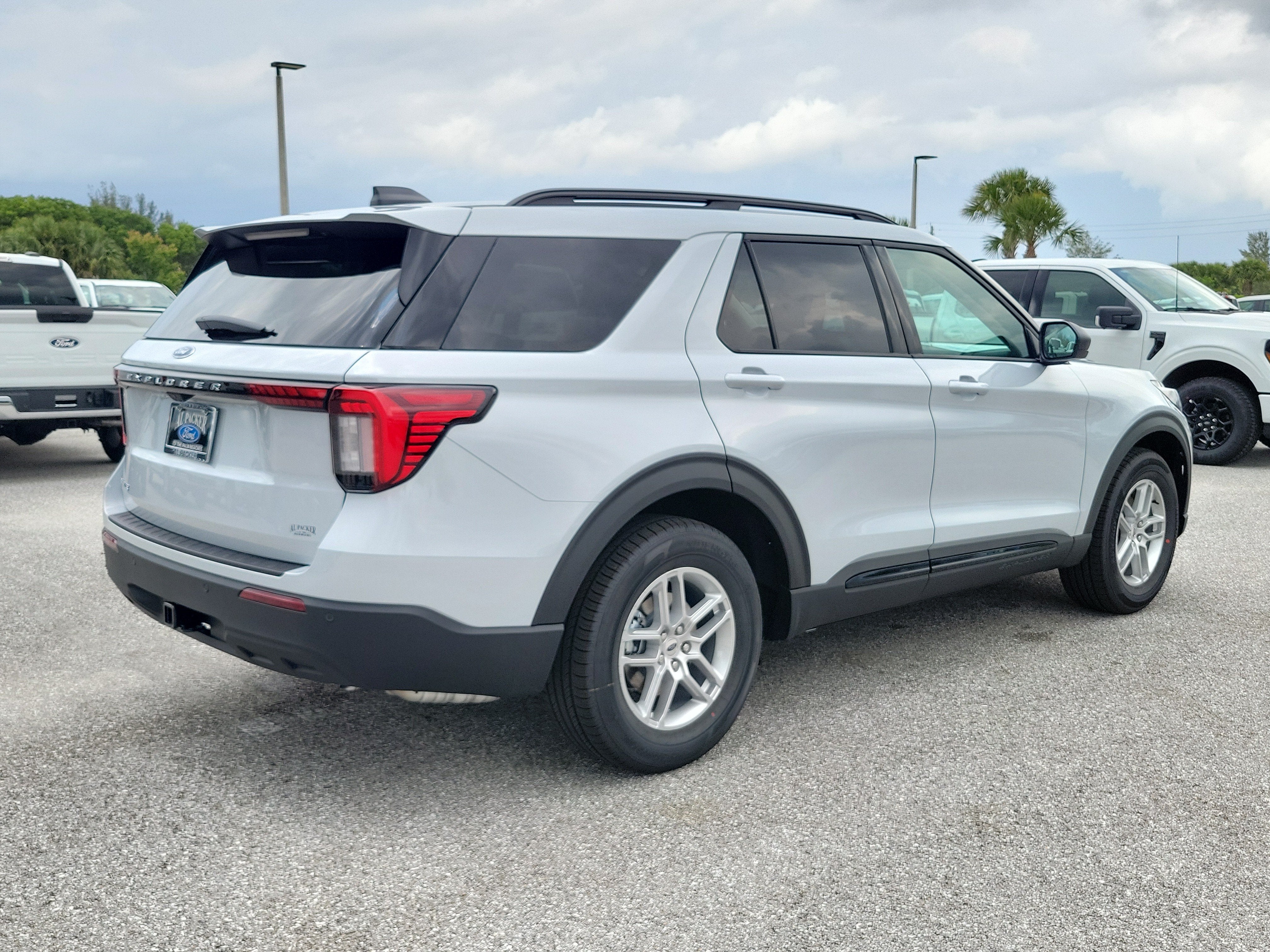 2026 Ford Explorer Active w/200A Pkg