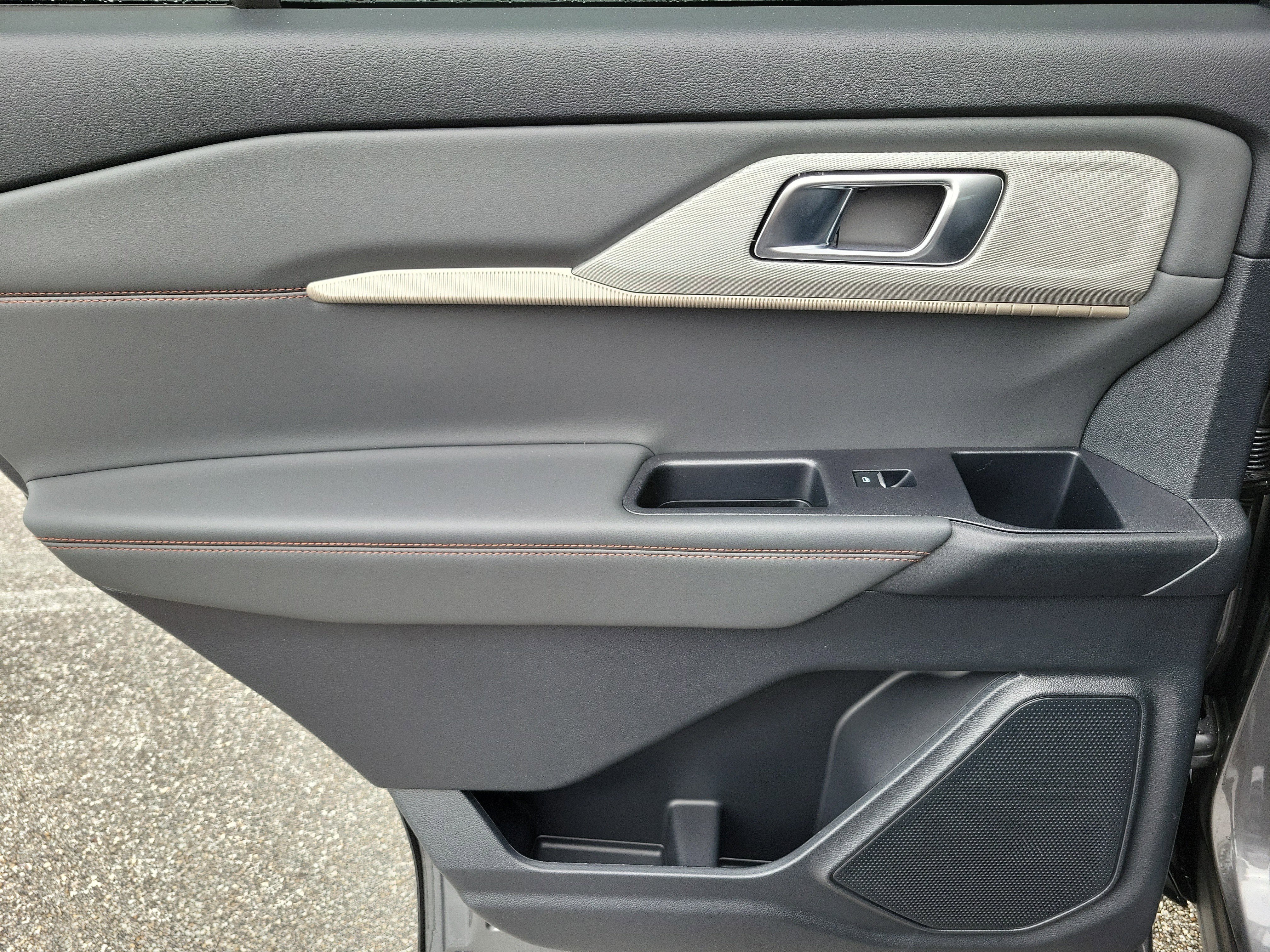 2026 Ford Explorer XLT