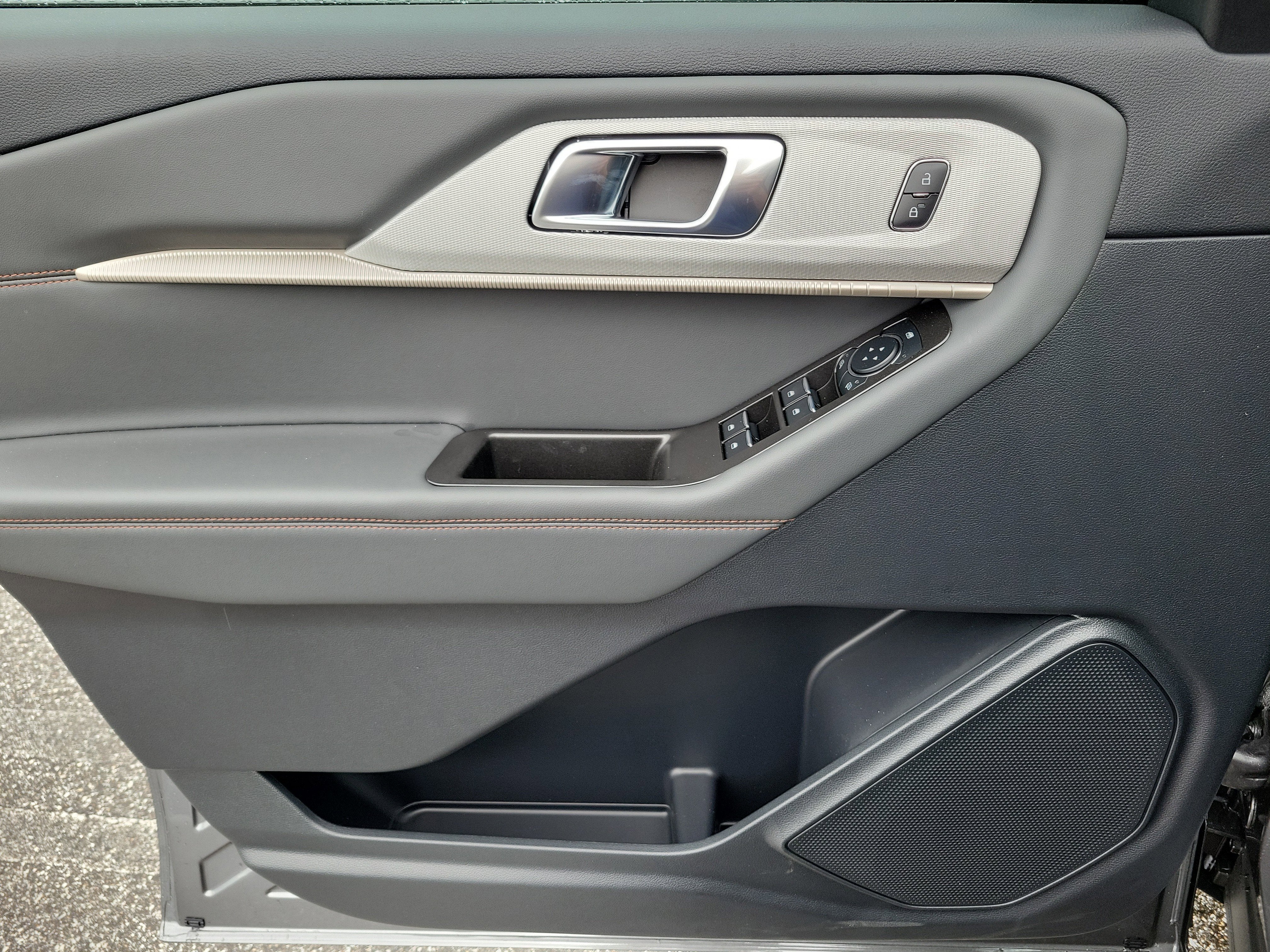 2026 Ford Explorer XLT