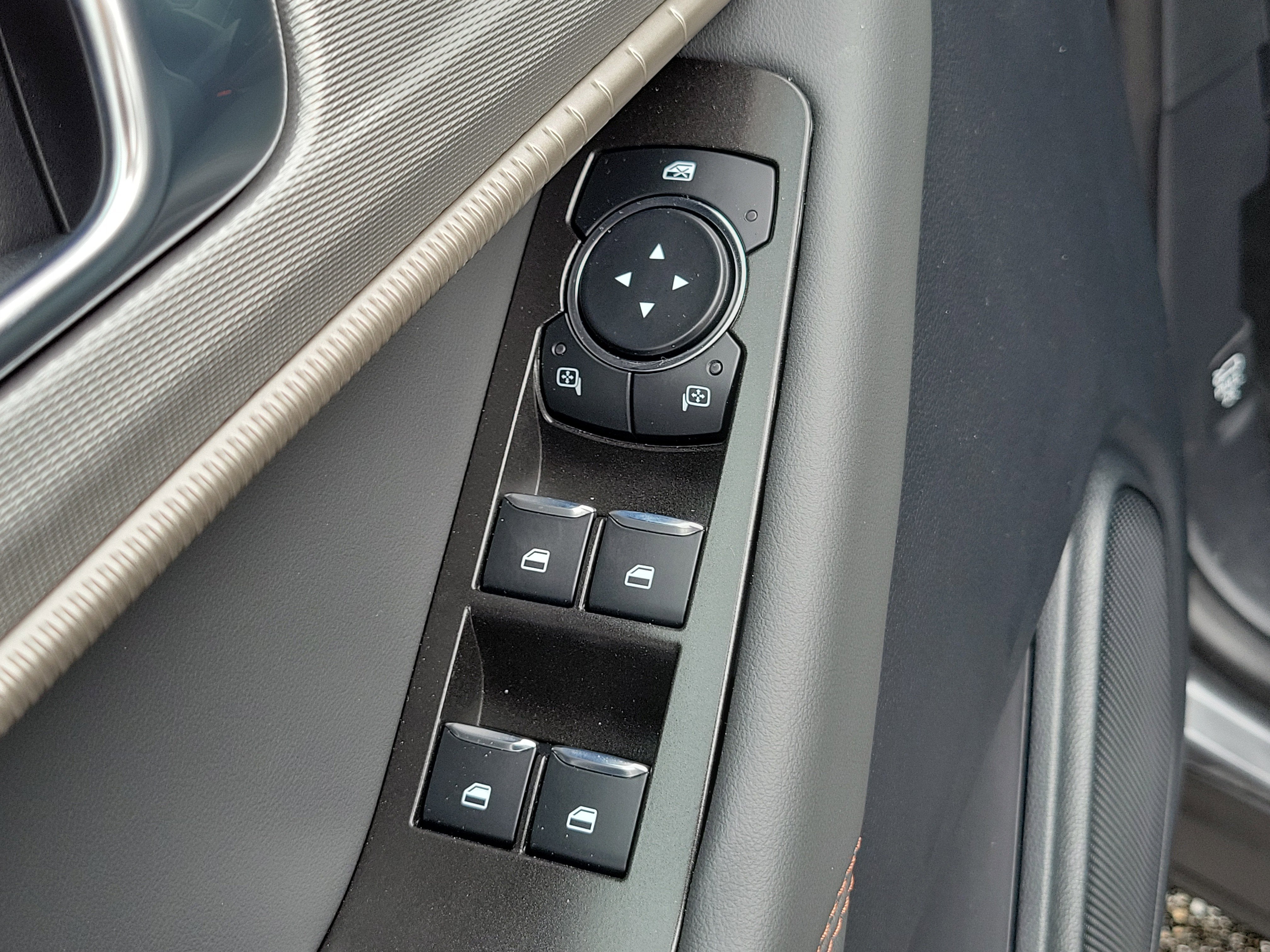2026 Ford Explorer XLT