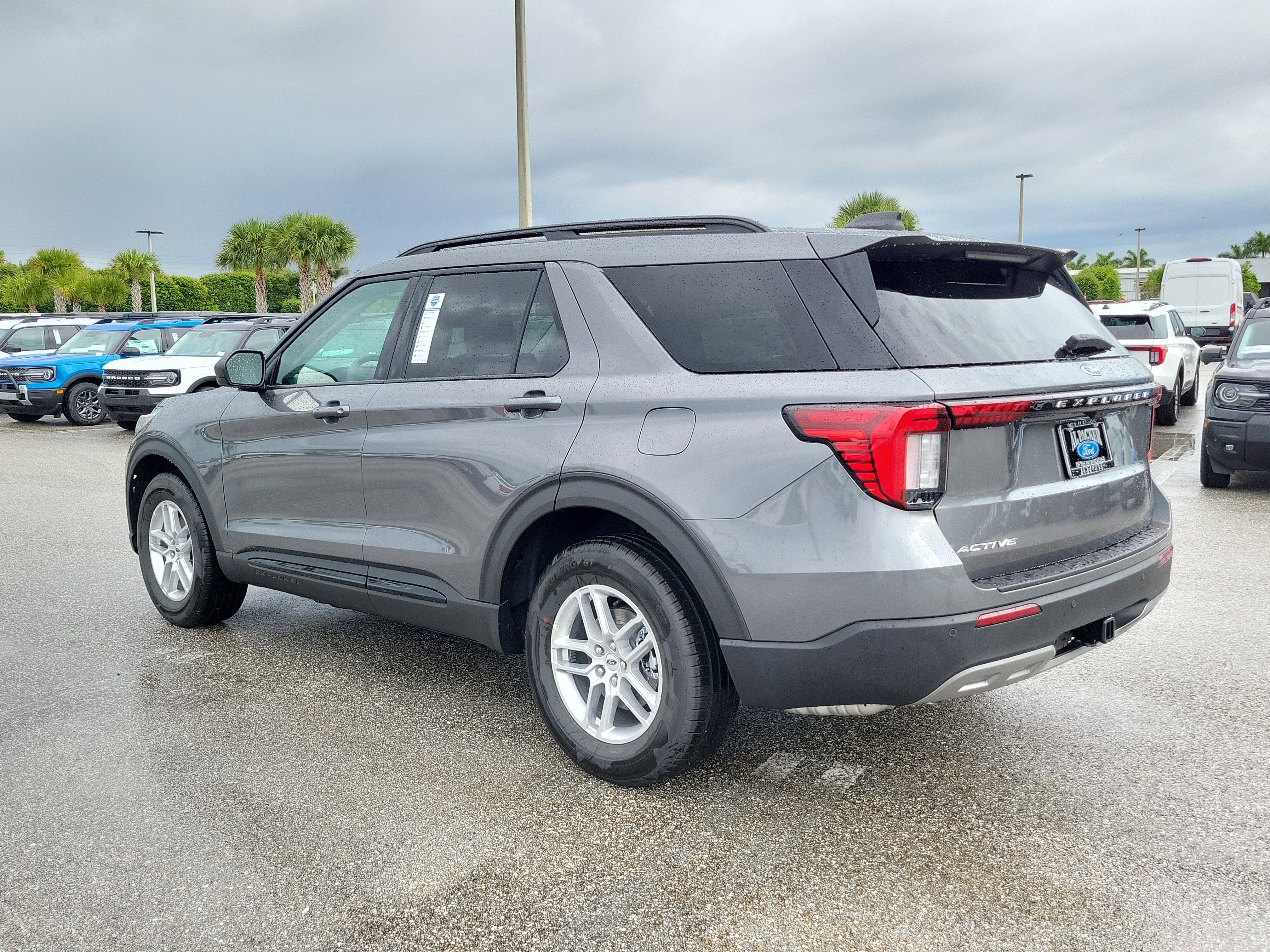 2026 Ford Explorer XLT