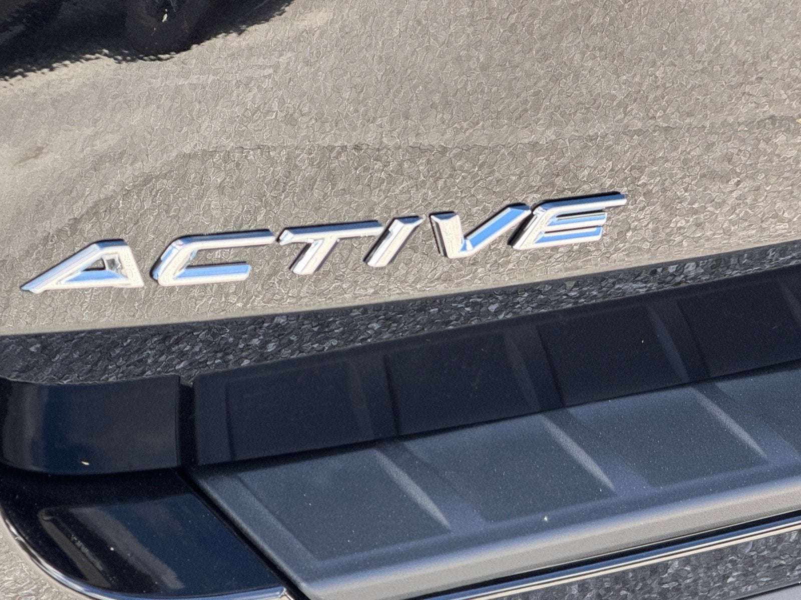 2027 Ford Explorer Active w/200A Pkg