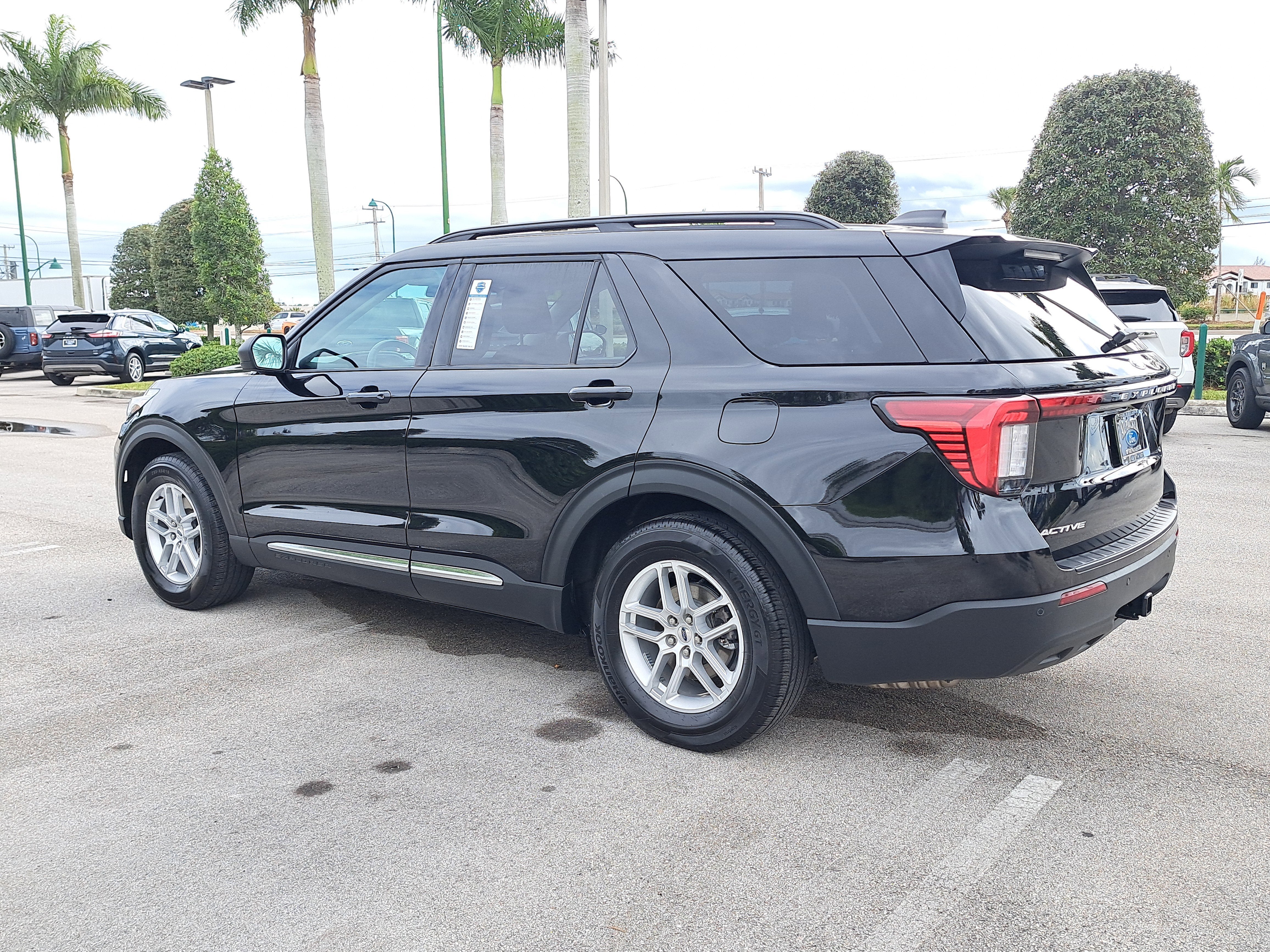 2025 Ford Explorer Active