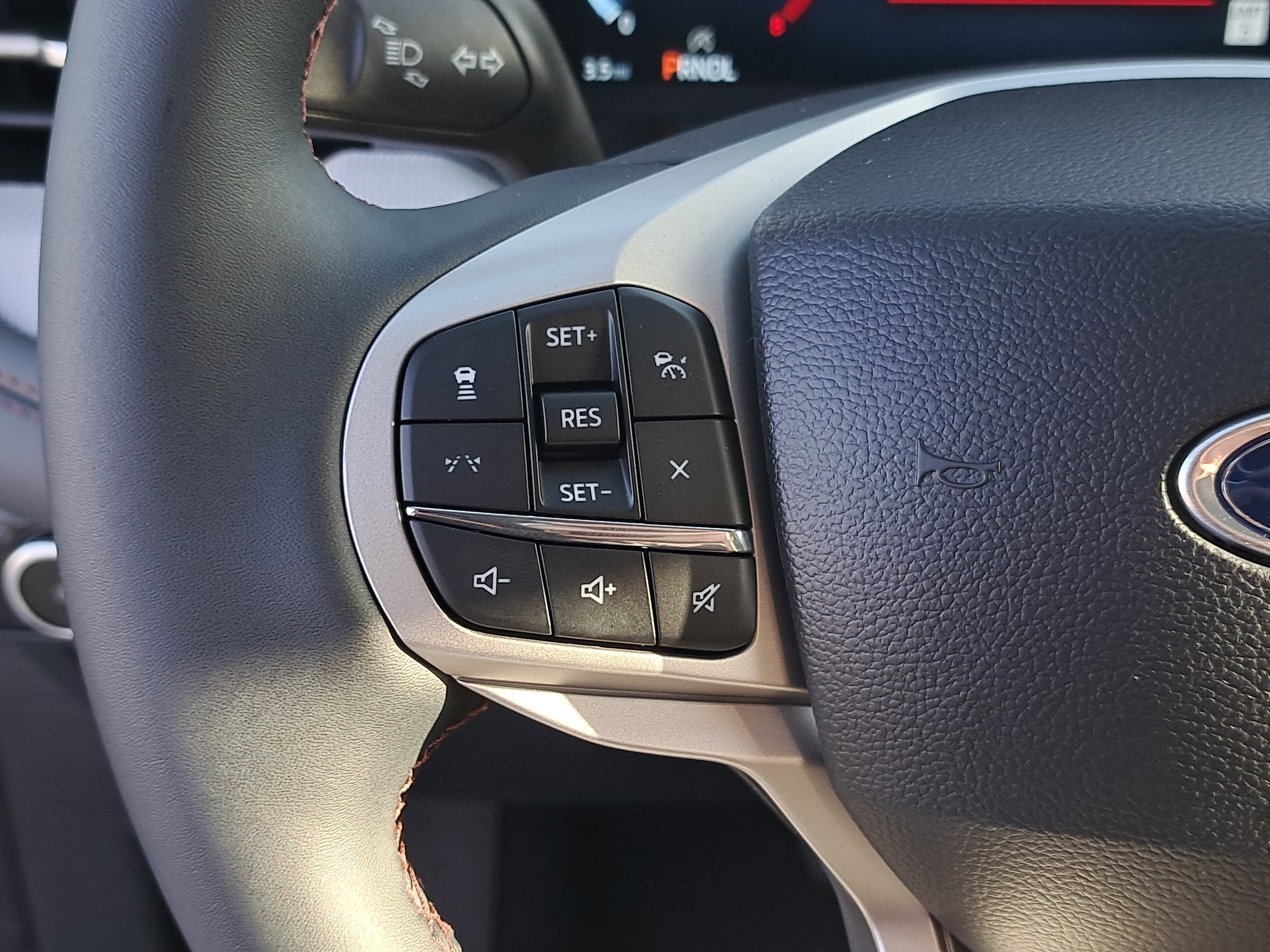 2026 Ford Explorer Active w/200A Pkg