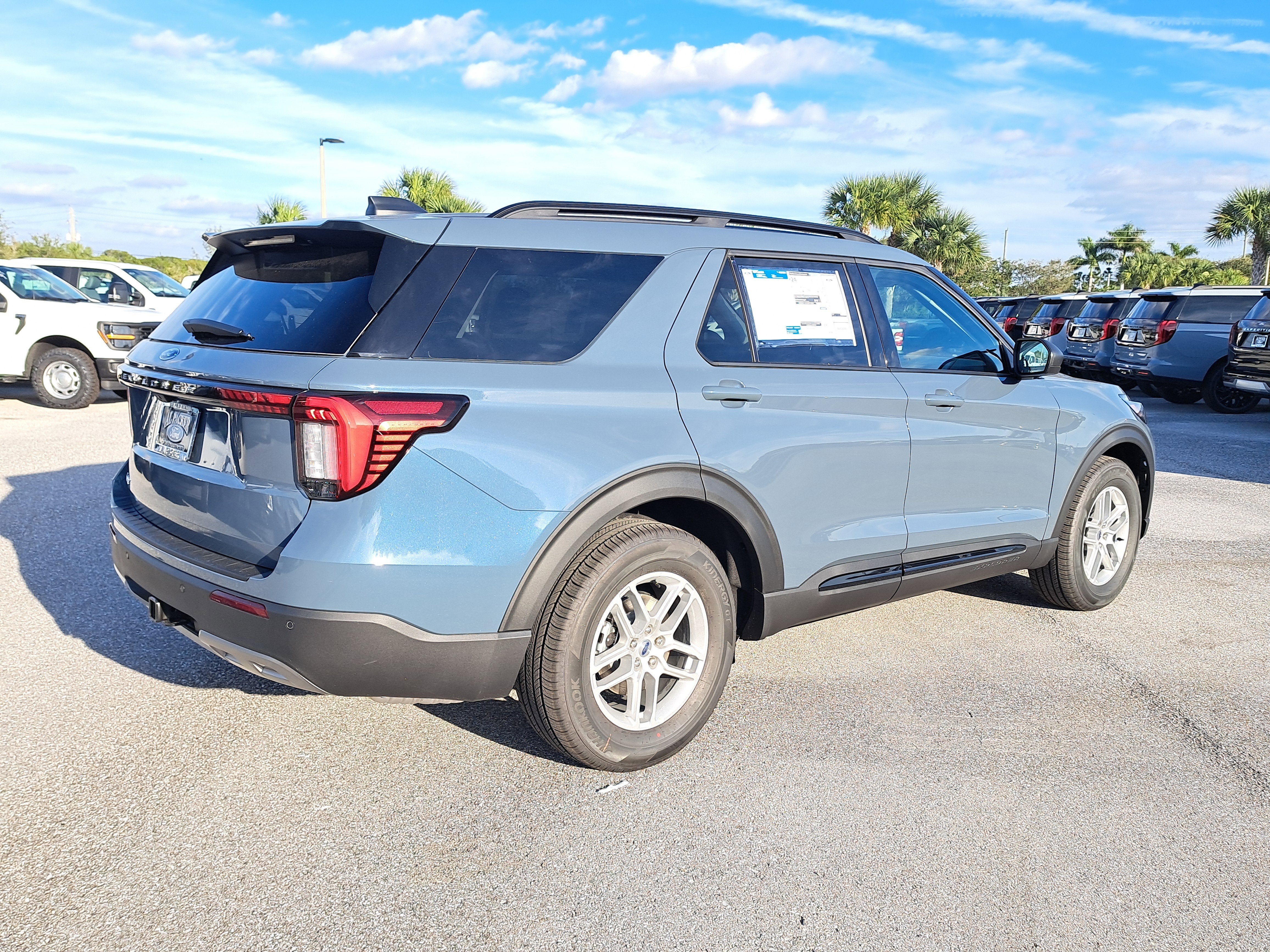 2026 Ford Explorer Active w/200A Pkg