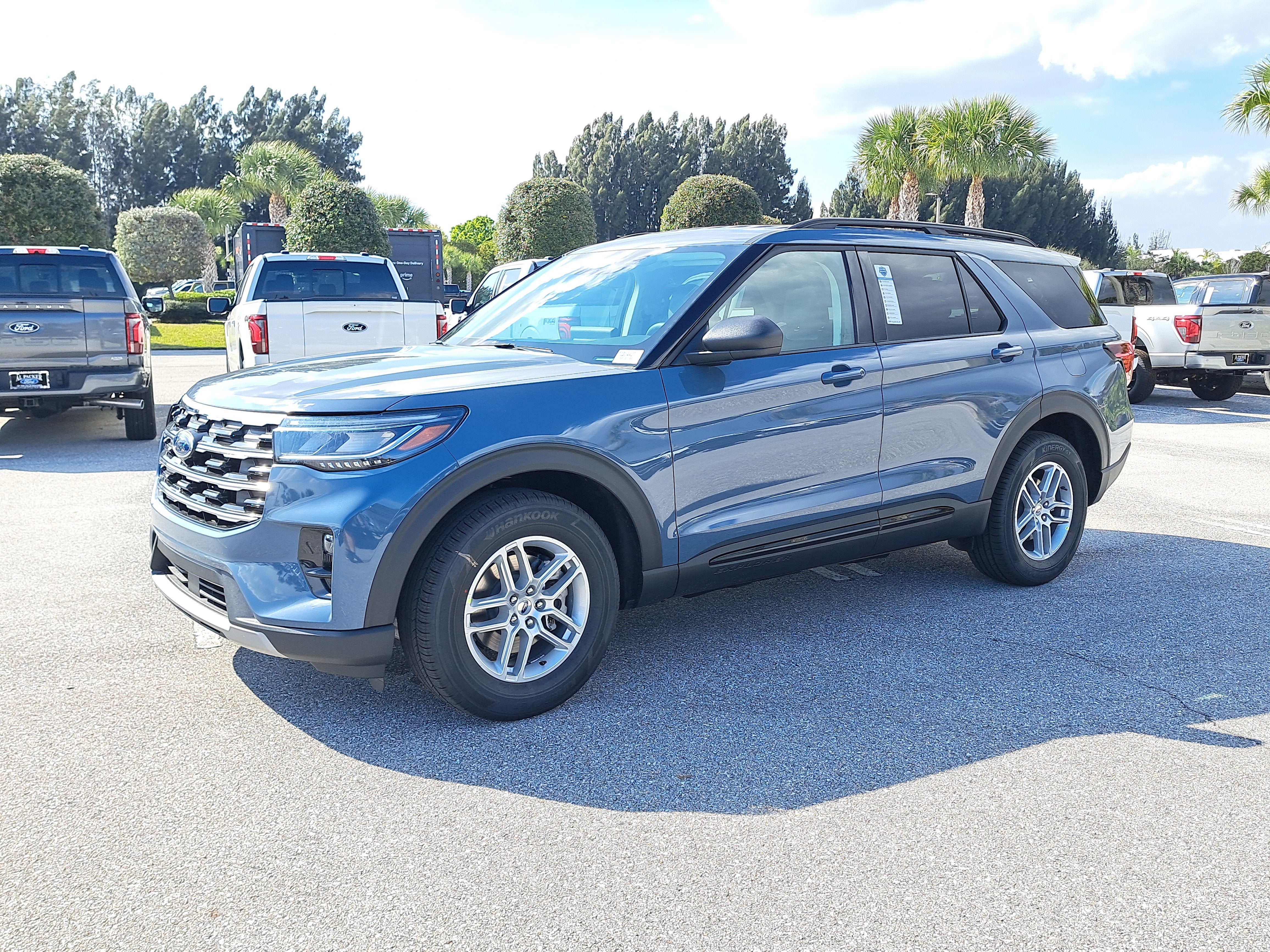2026 Ford Explorer Active w/200A Pkg
