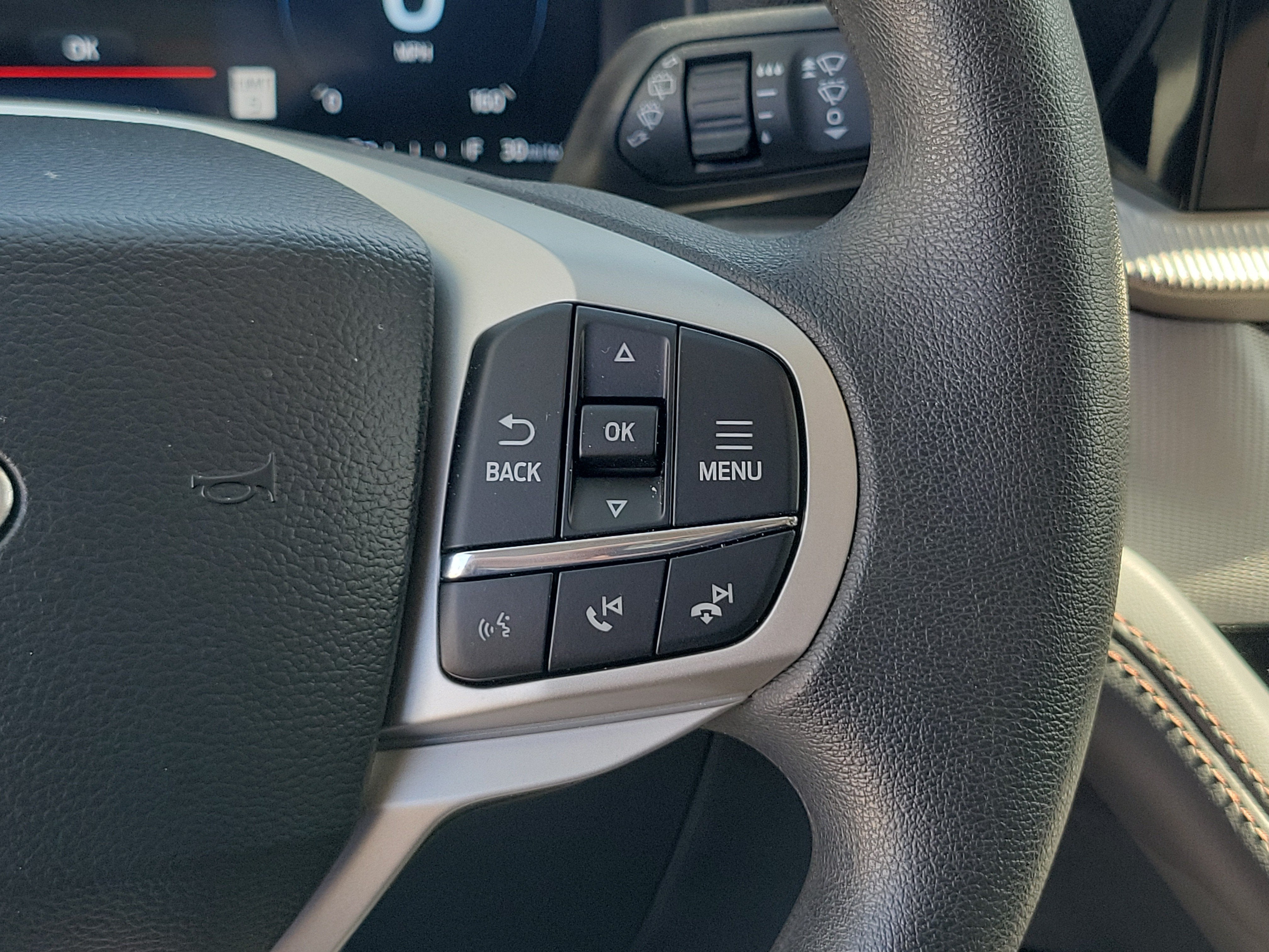 2026 Ford Explorer Active w/100A Pkg