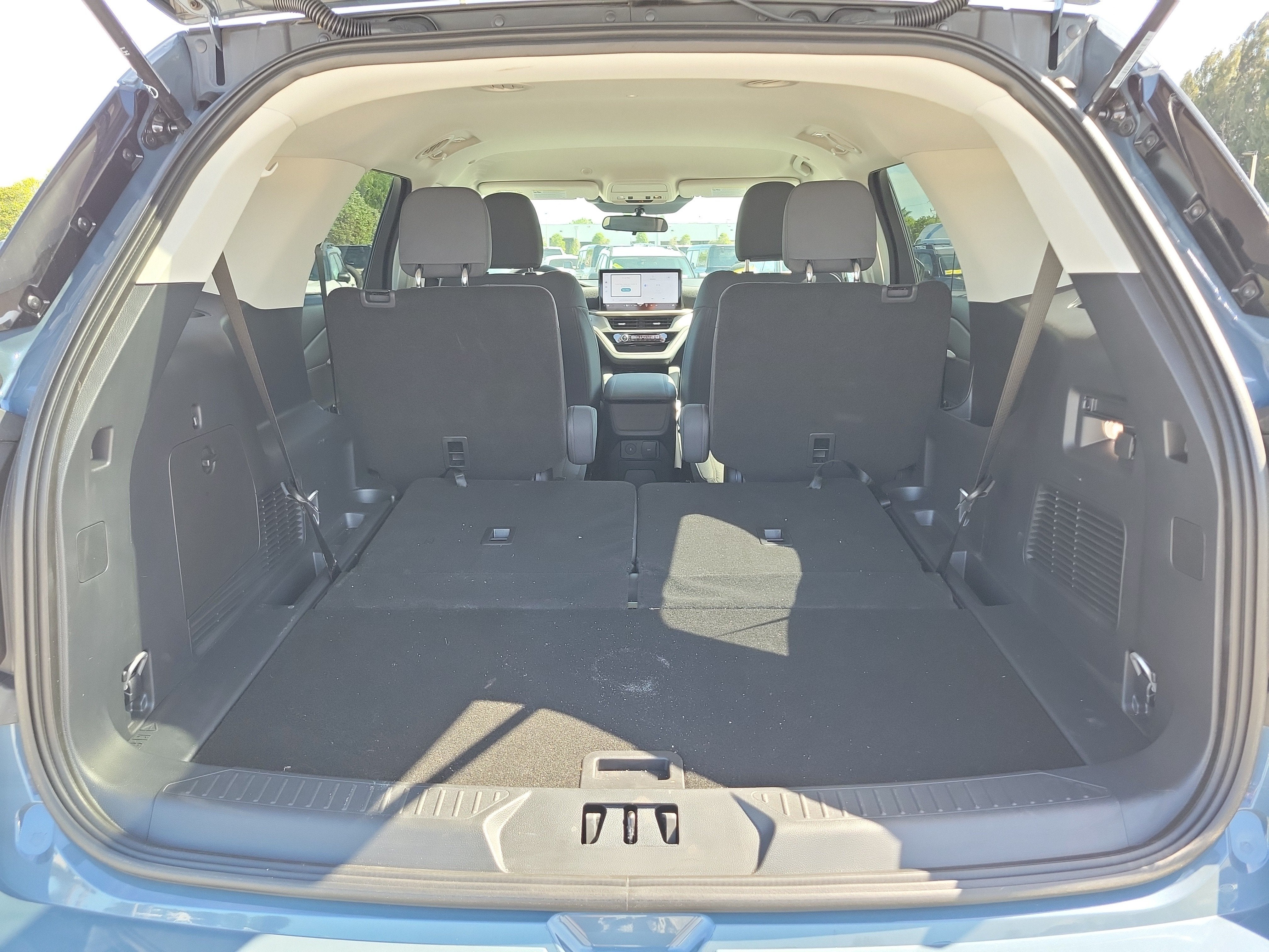2026 Ford Explorer Active w/100A Pkg