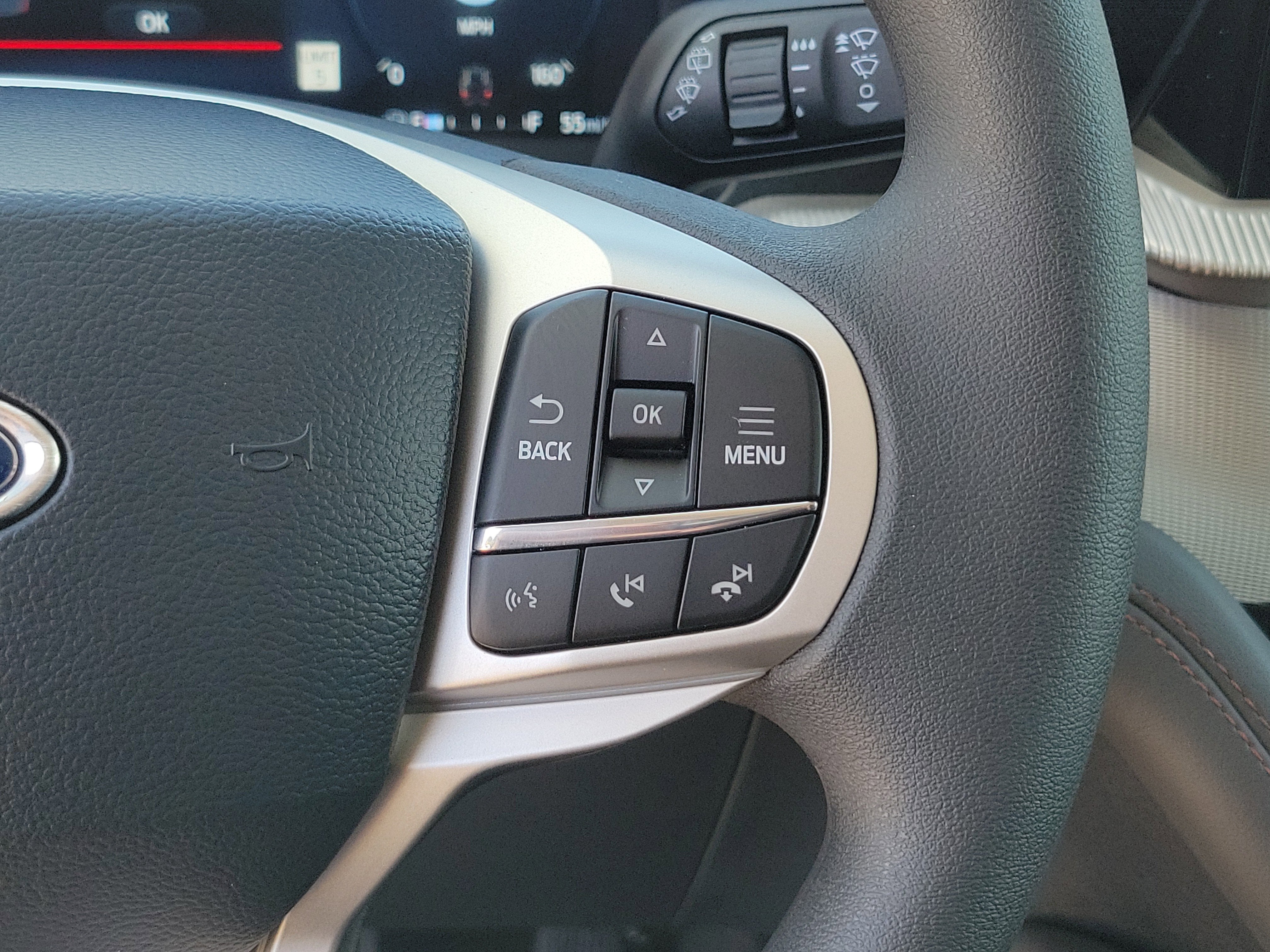 2026 Ford Explorer Active w/100A Pkg