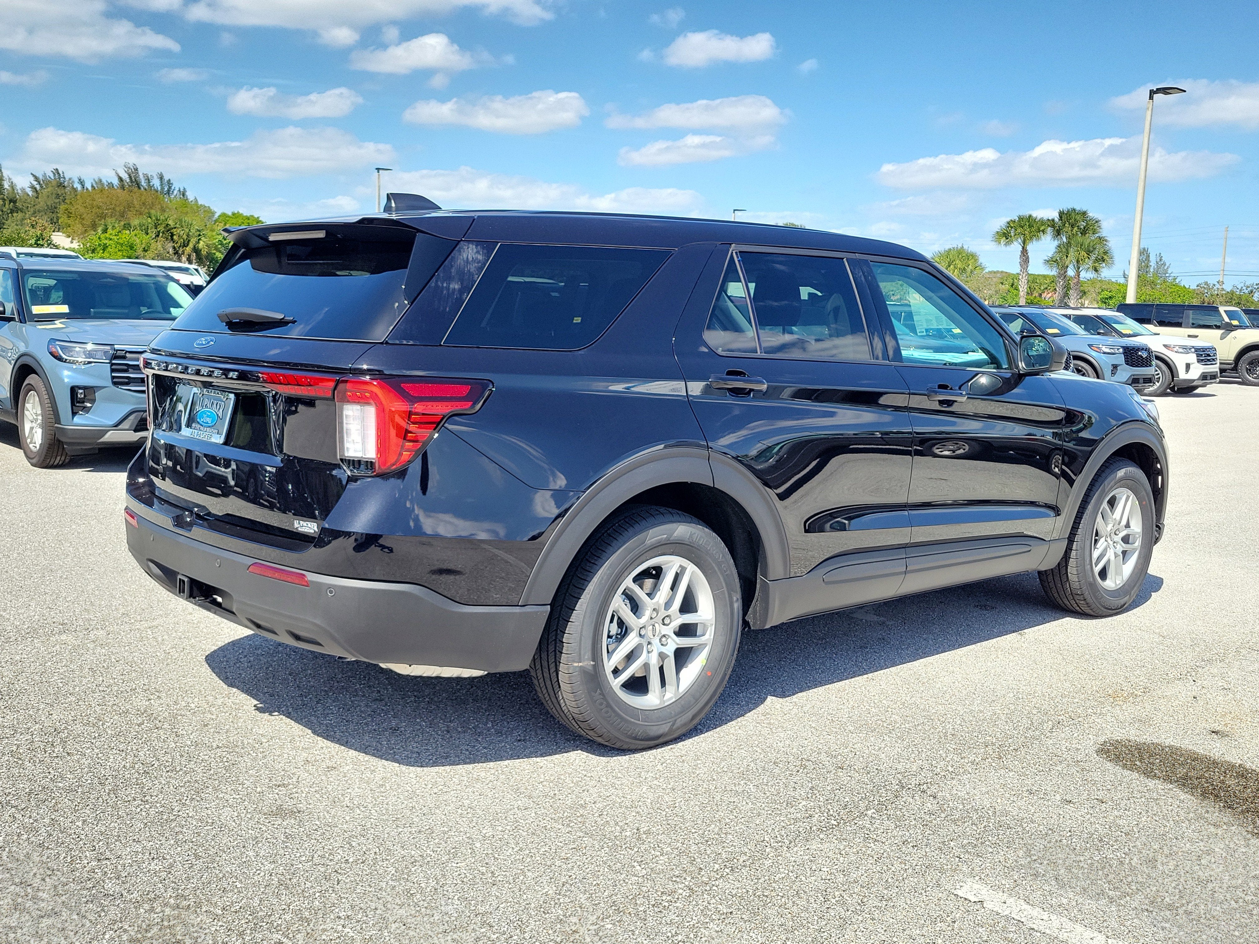2026 Ford Explorer Active w/100A Pkg
