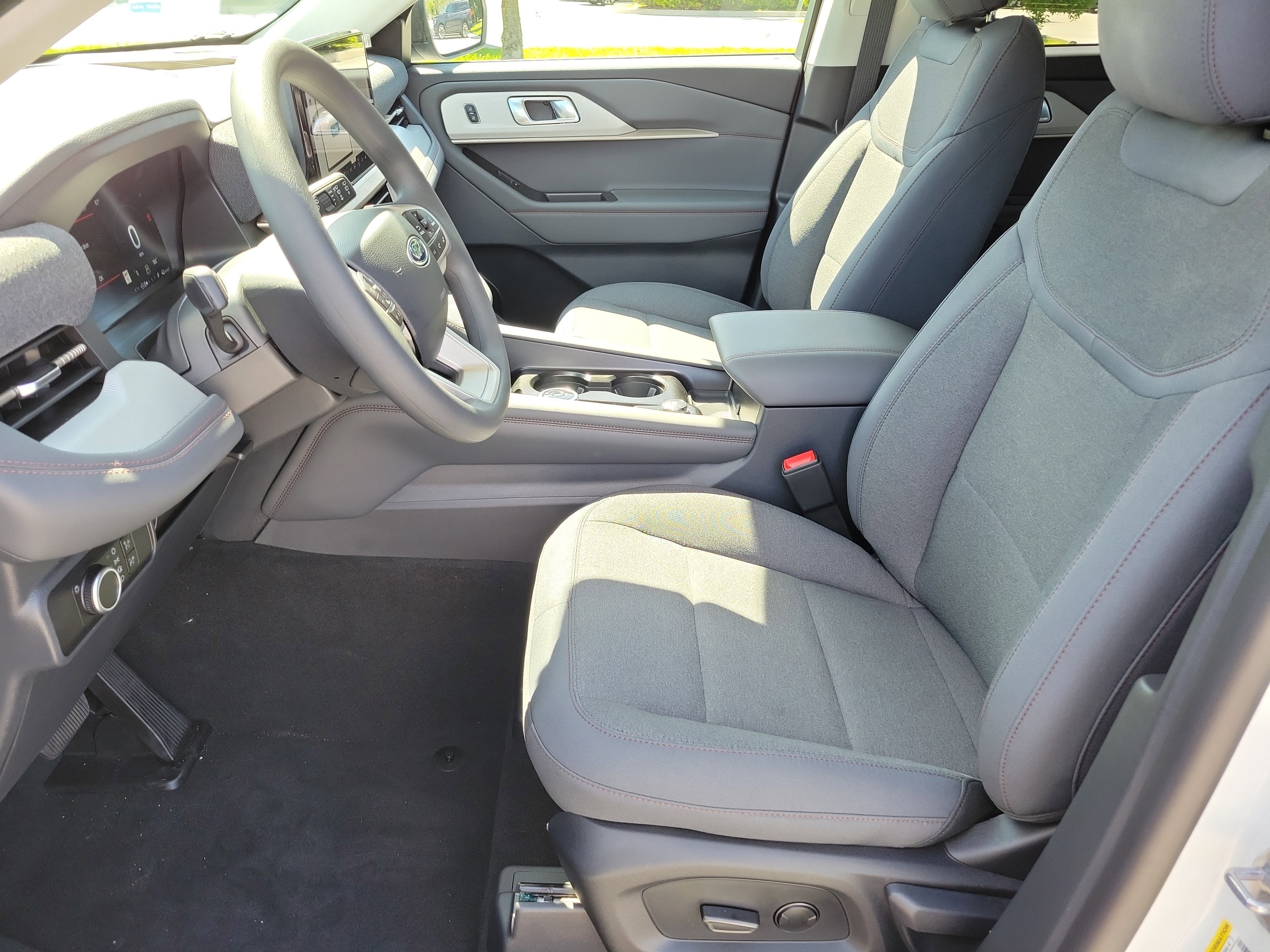 2026 Ford Explorer Active w/100A Pkg