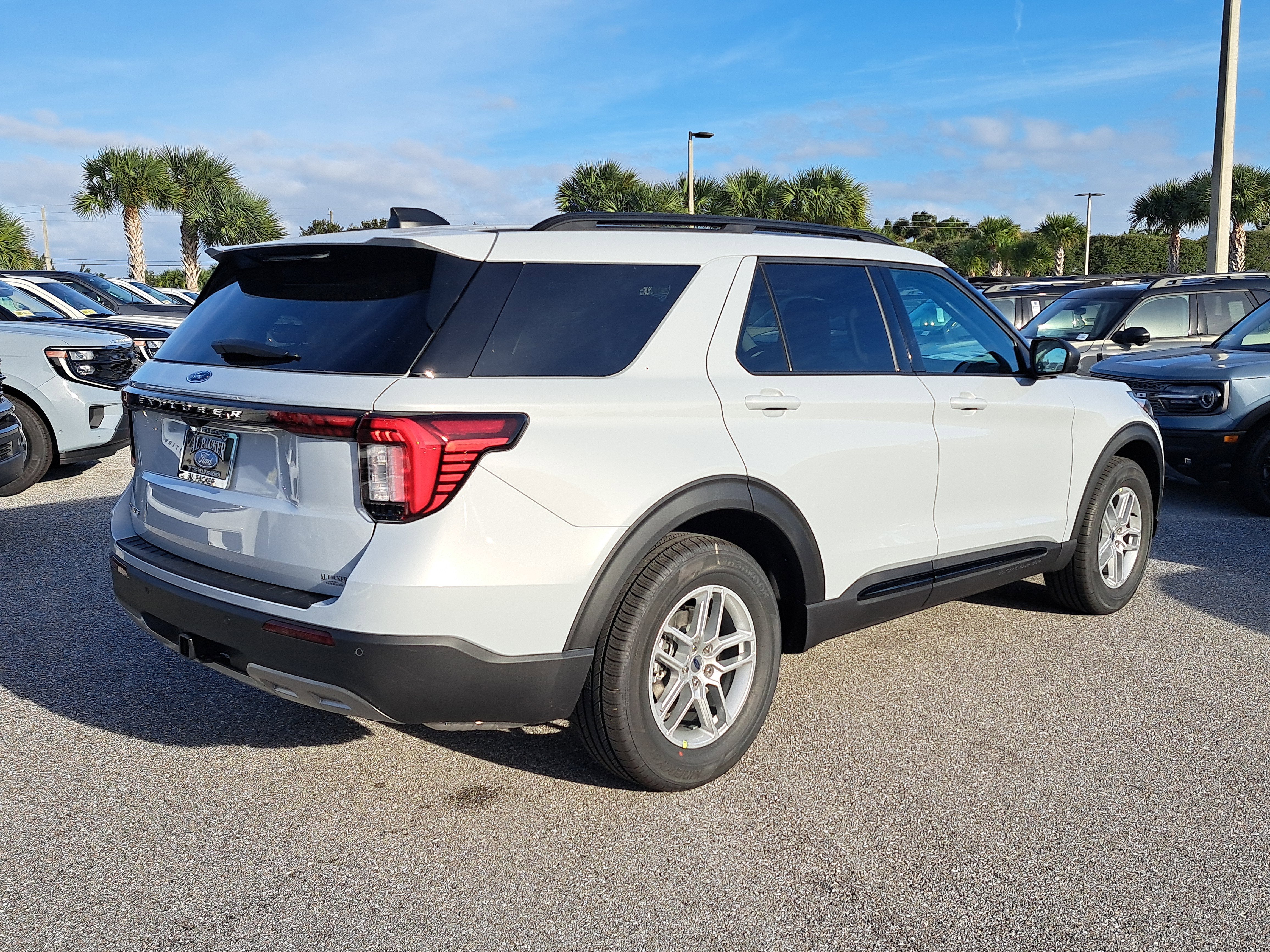 2026 Ford Explorer Active w/200A Pkg