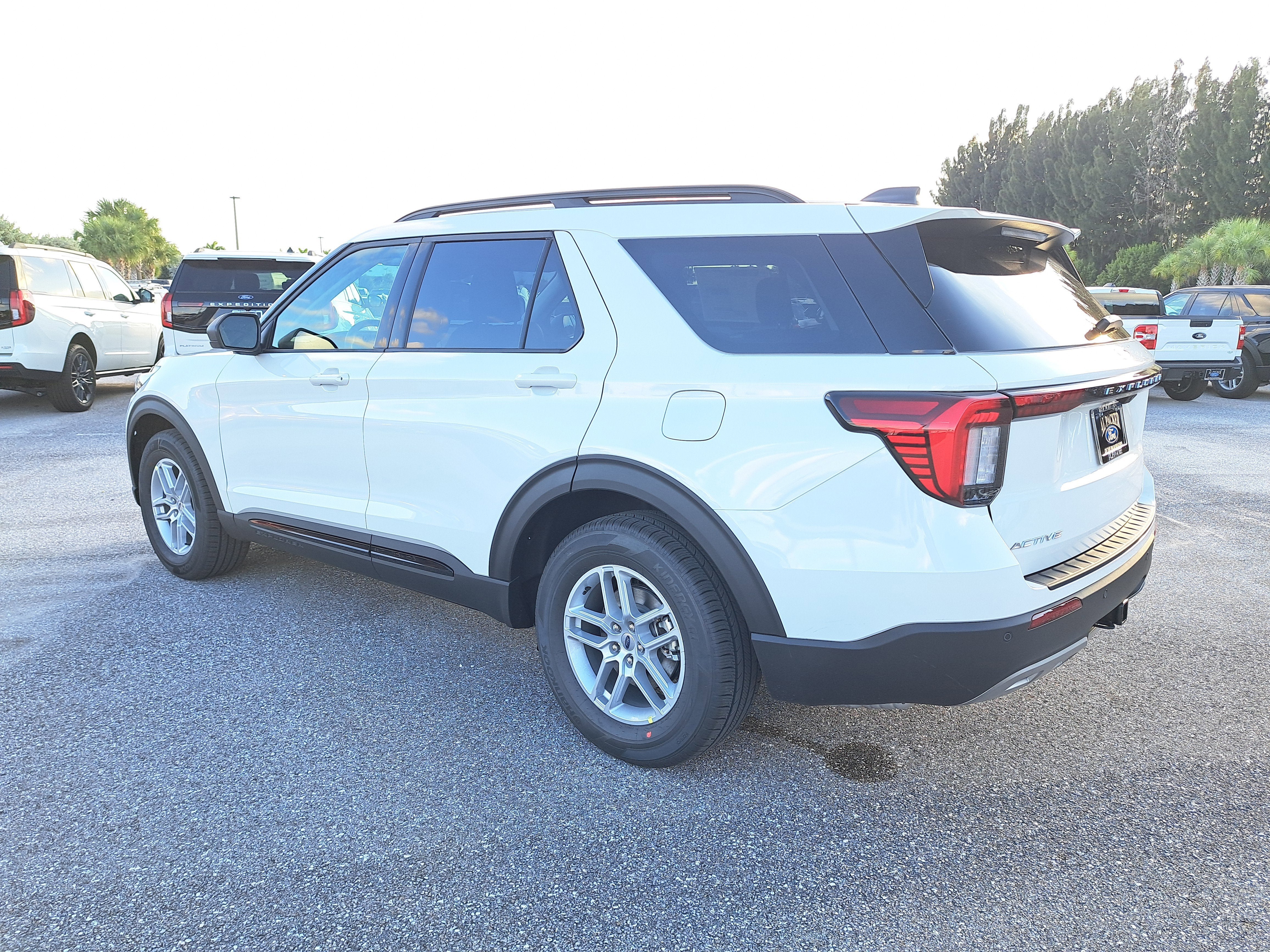 2026 Ford Explorer Active w/200A Pkg