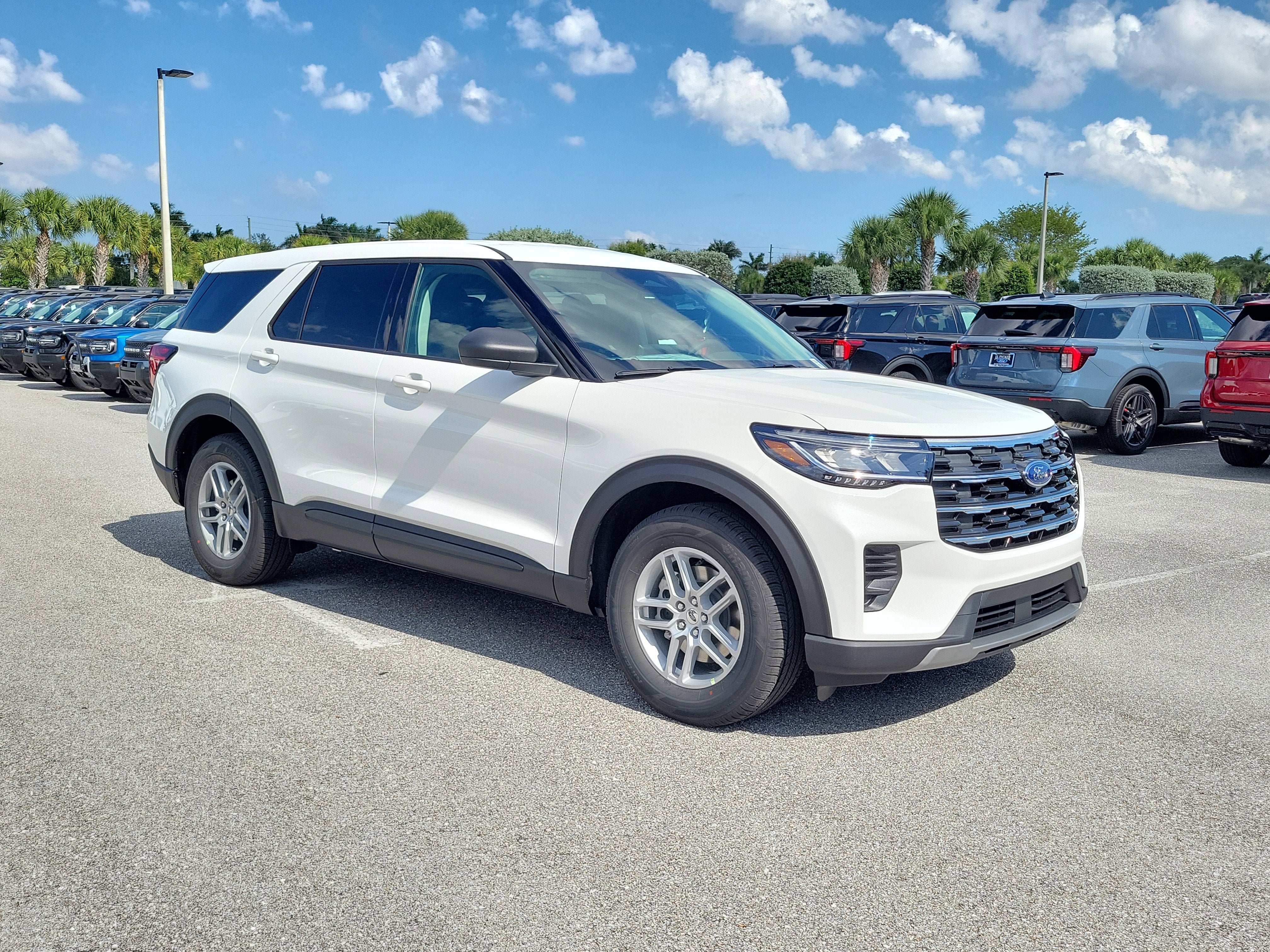 2026 Ford Explorer Active w/100A Pkg