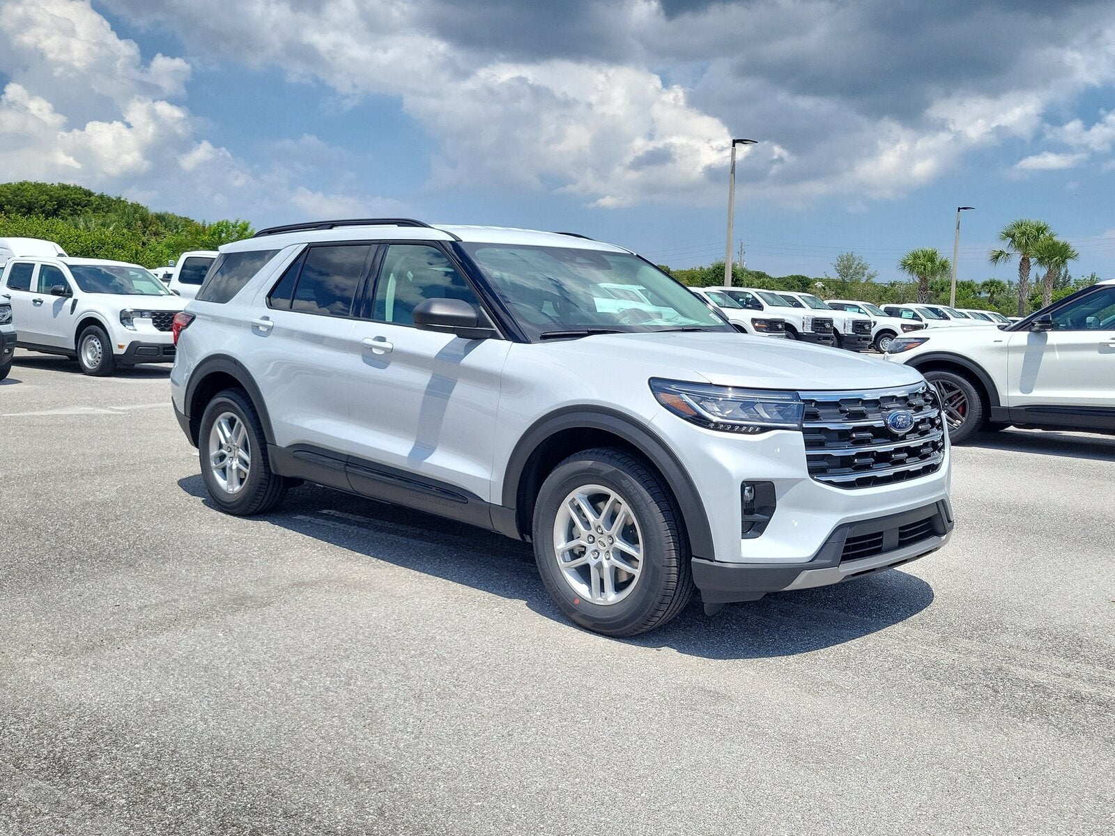 2026 Ford Explorer Active w/200A Pkg
