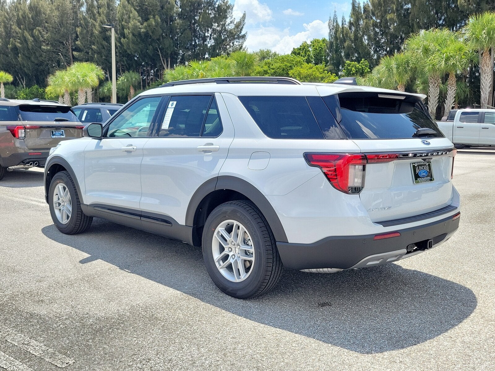 2026 Ford Explorer Active w/200A Pkg