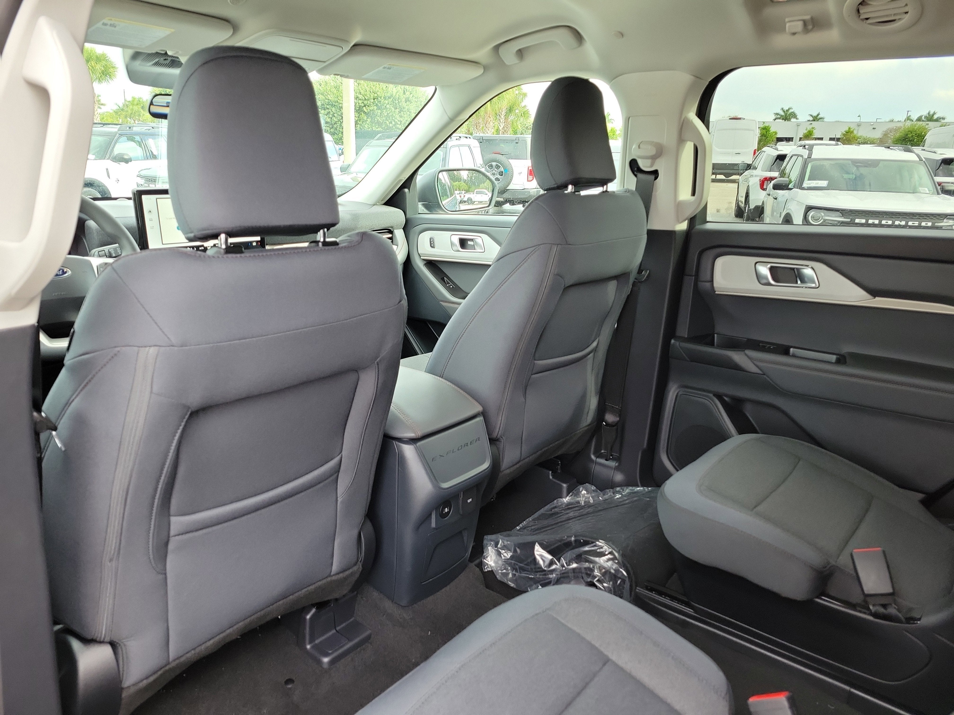 2026 Ford Explorer Active w/100A Pkg