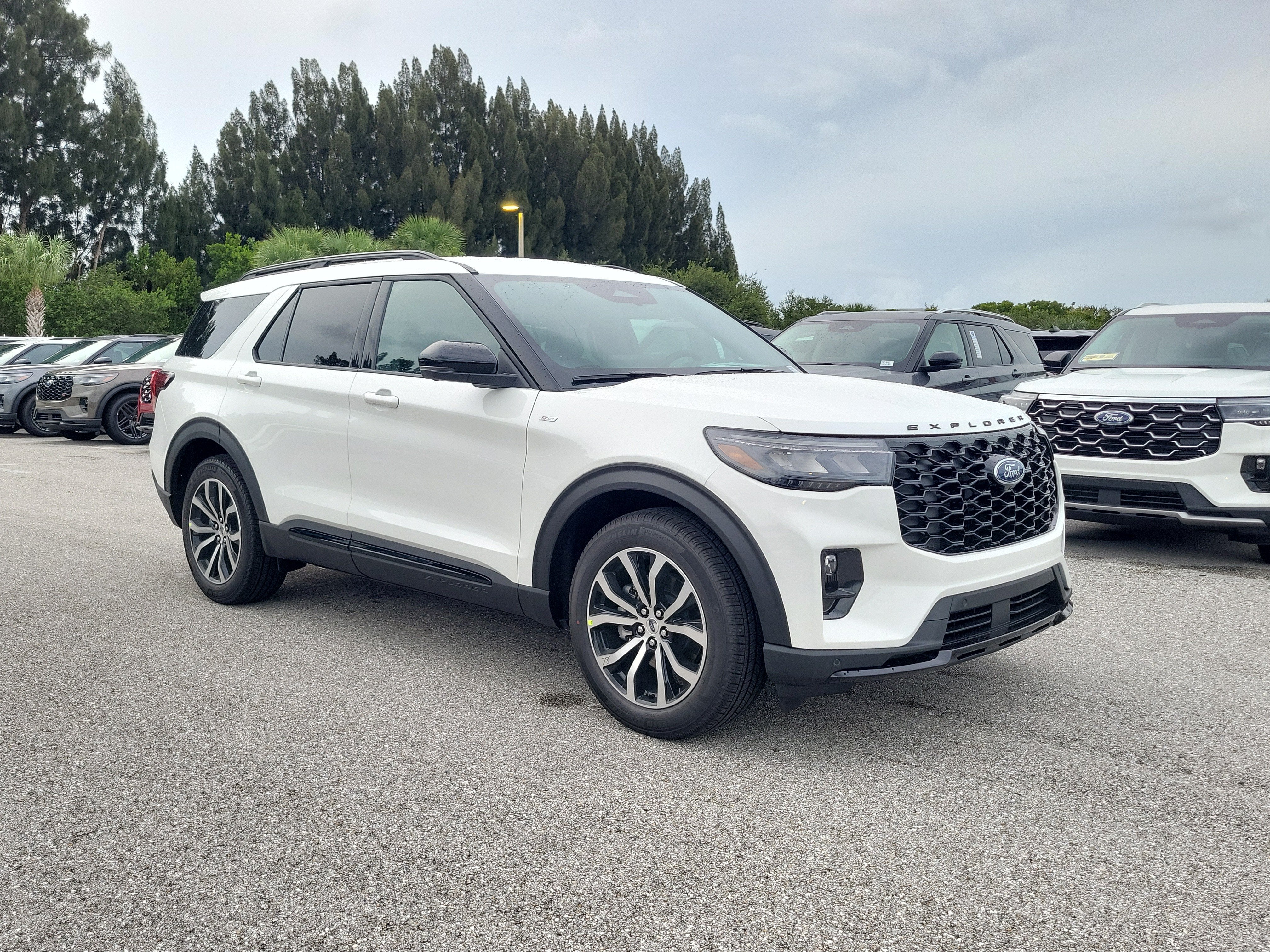 2026 Ford Explorer ST-Line