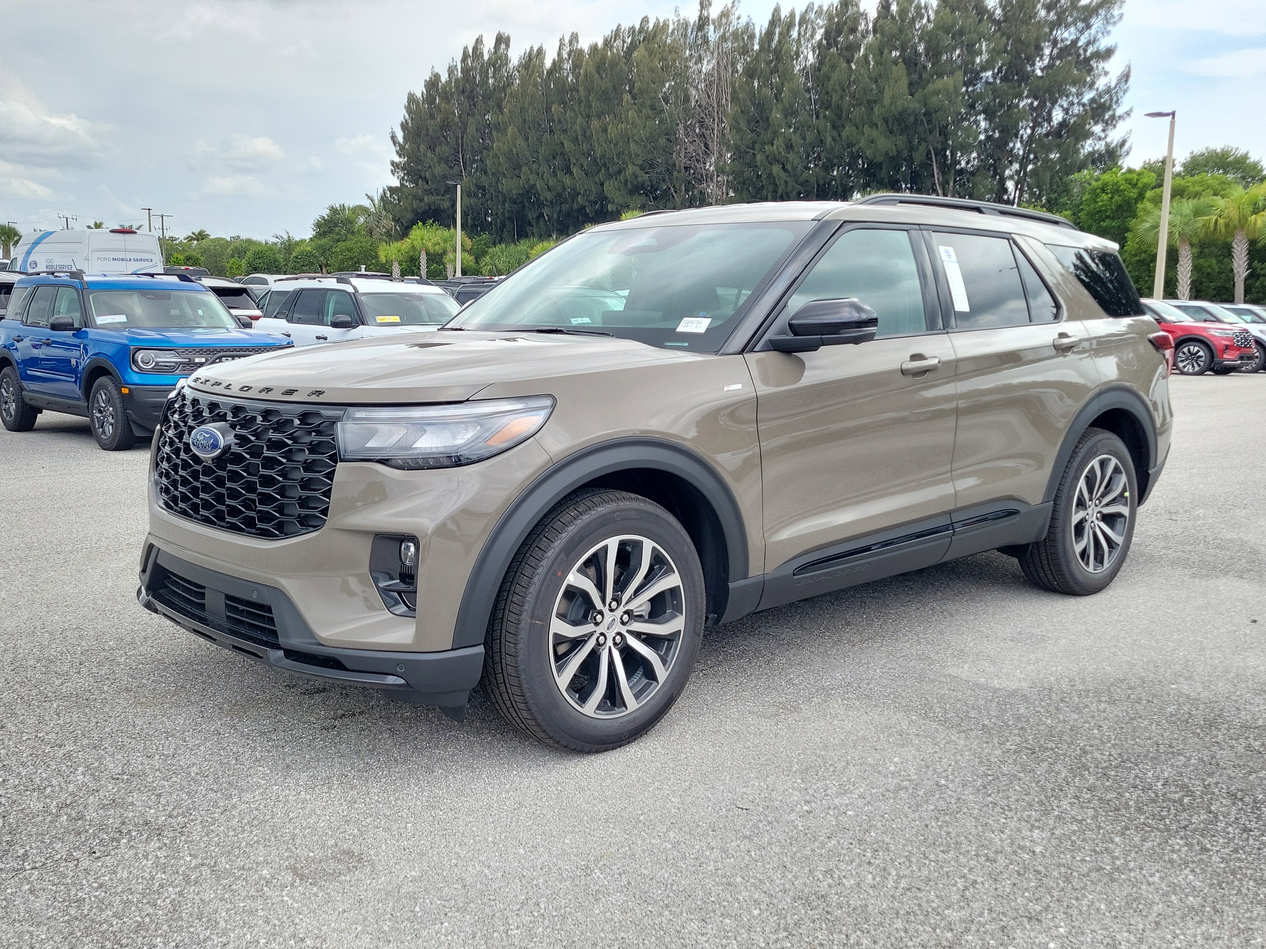 2026 Ford Explorer ST-Line