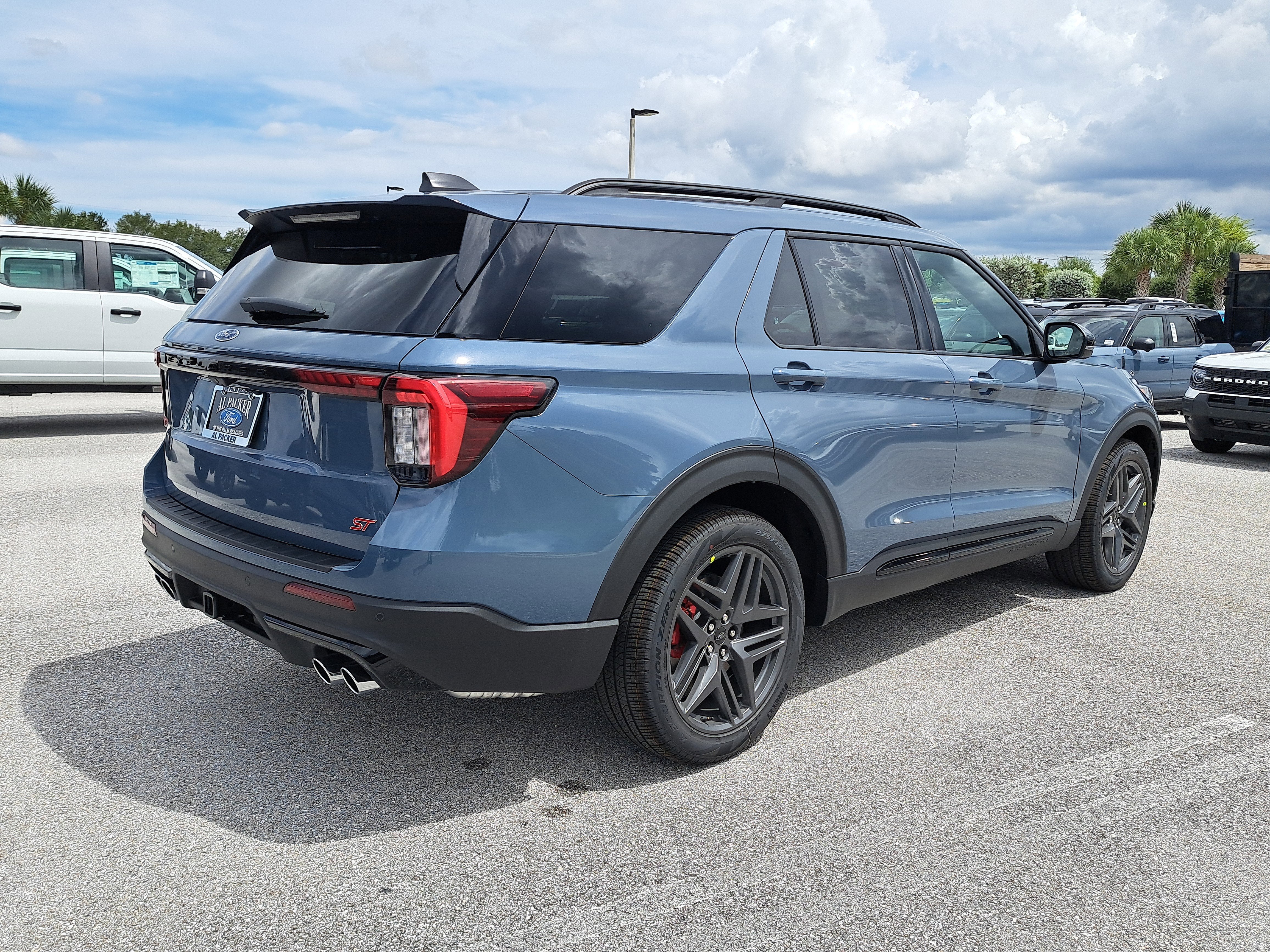 2025 Ford Explorer ST