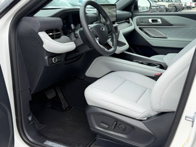 2027 Ford Explorer Platinum