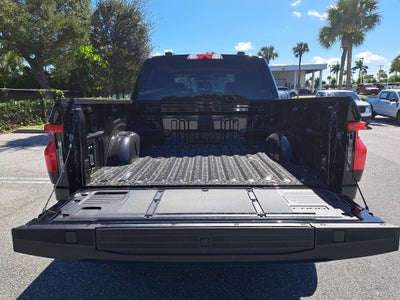 2025 Ford F-150 Lightning Flash