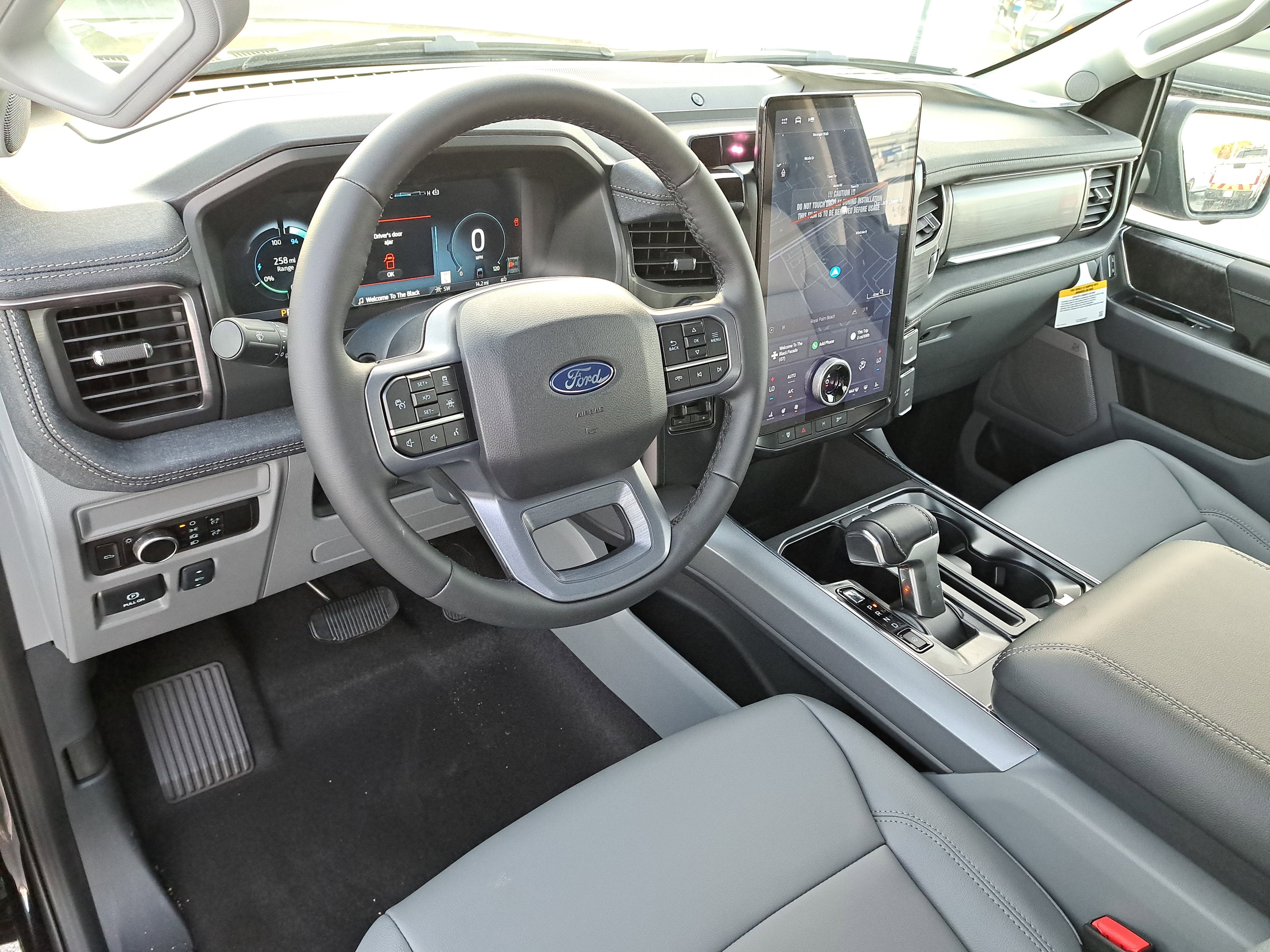 2025 Ford F-150 Lightning Flash