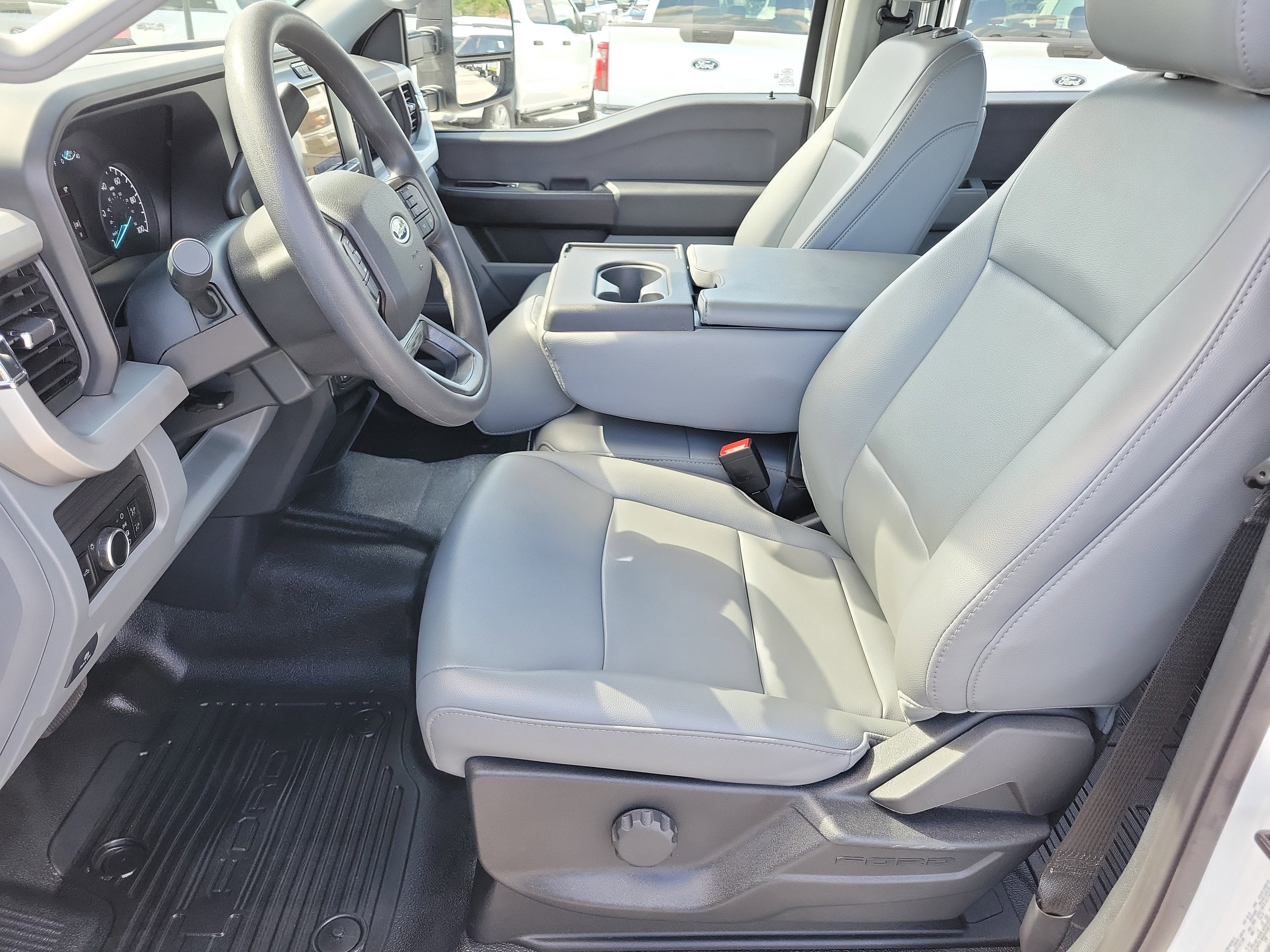 2025 Ford Super Duty F-250 SRW XL