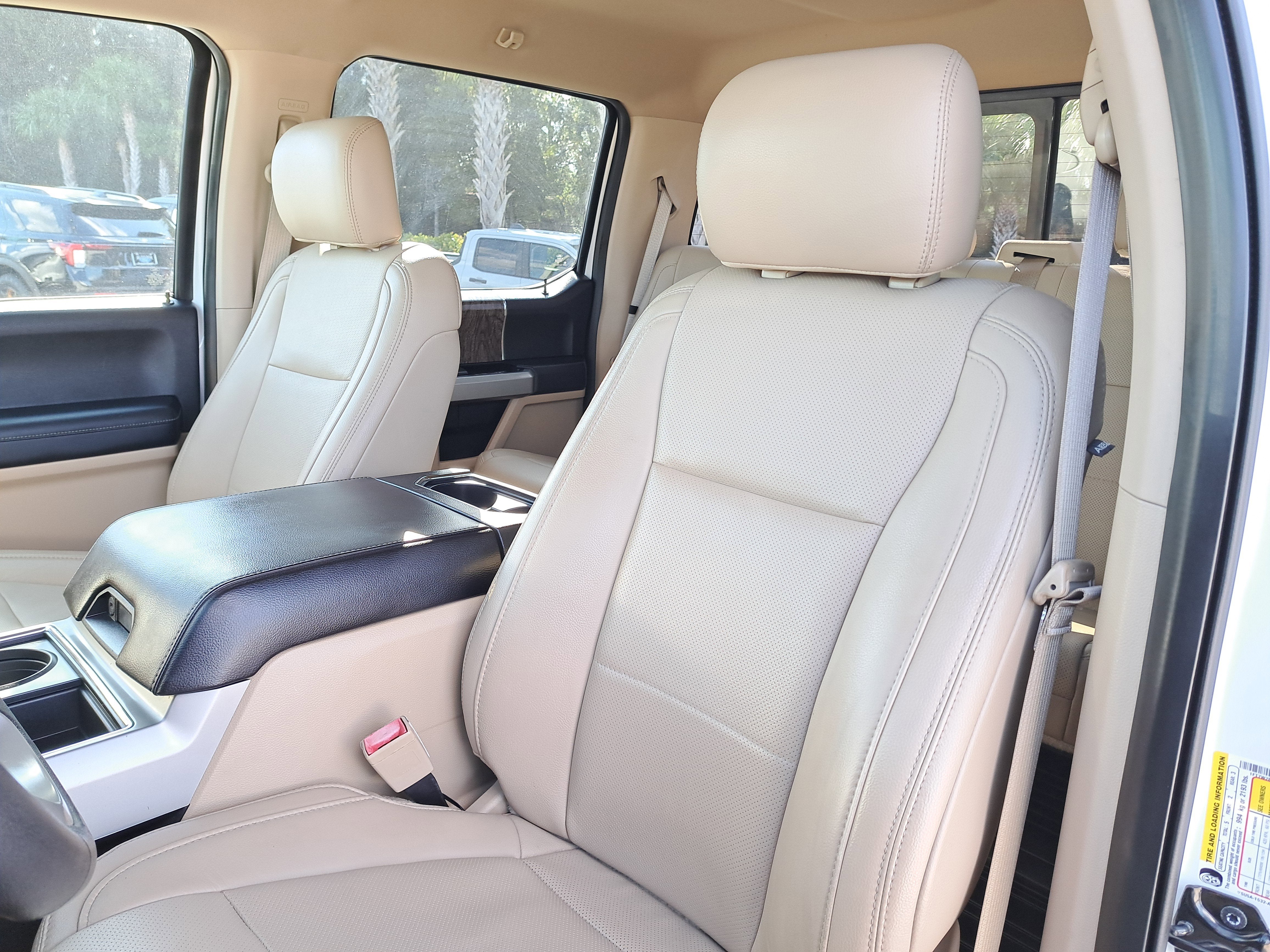 2018 Ford Super Duty F-250 SRW LARIAT