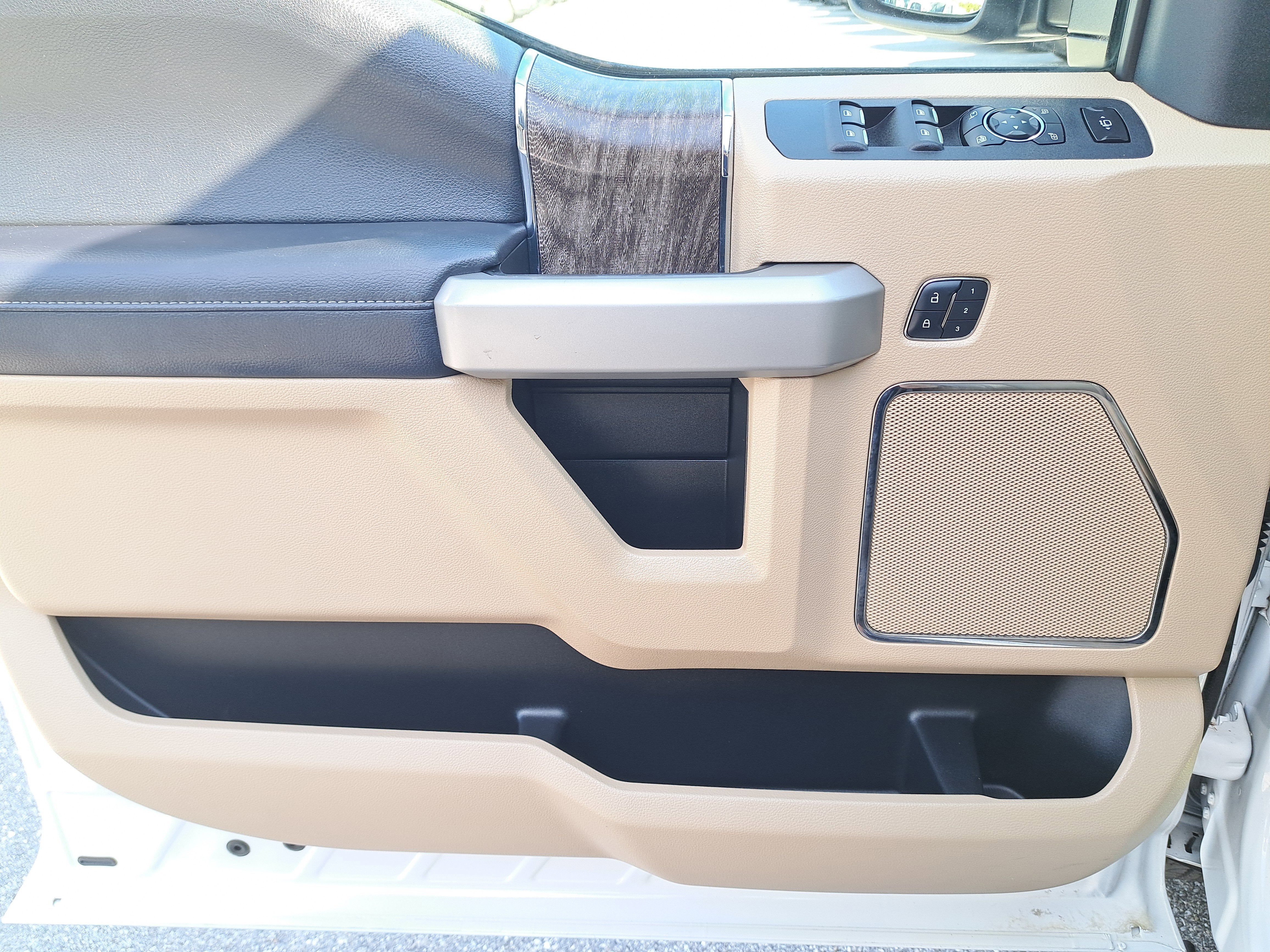 2018 Ford Super Duty F-250 SRW LARIAT