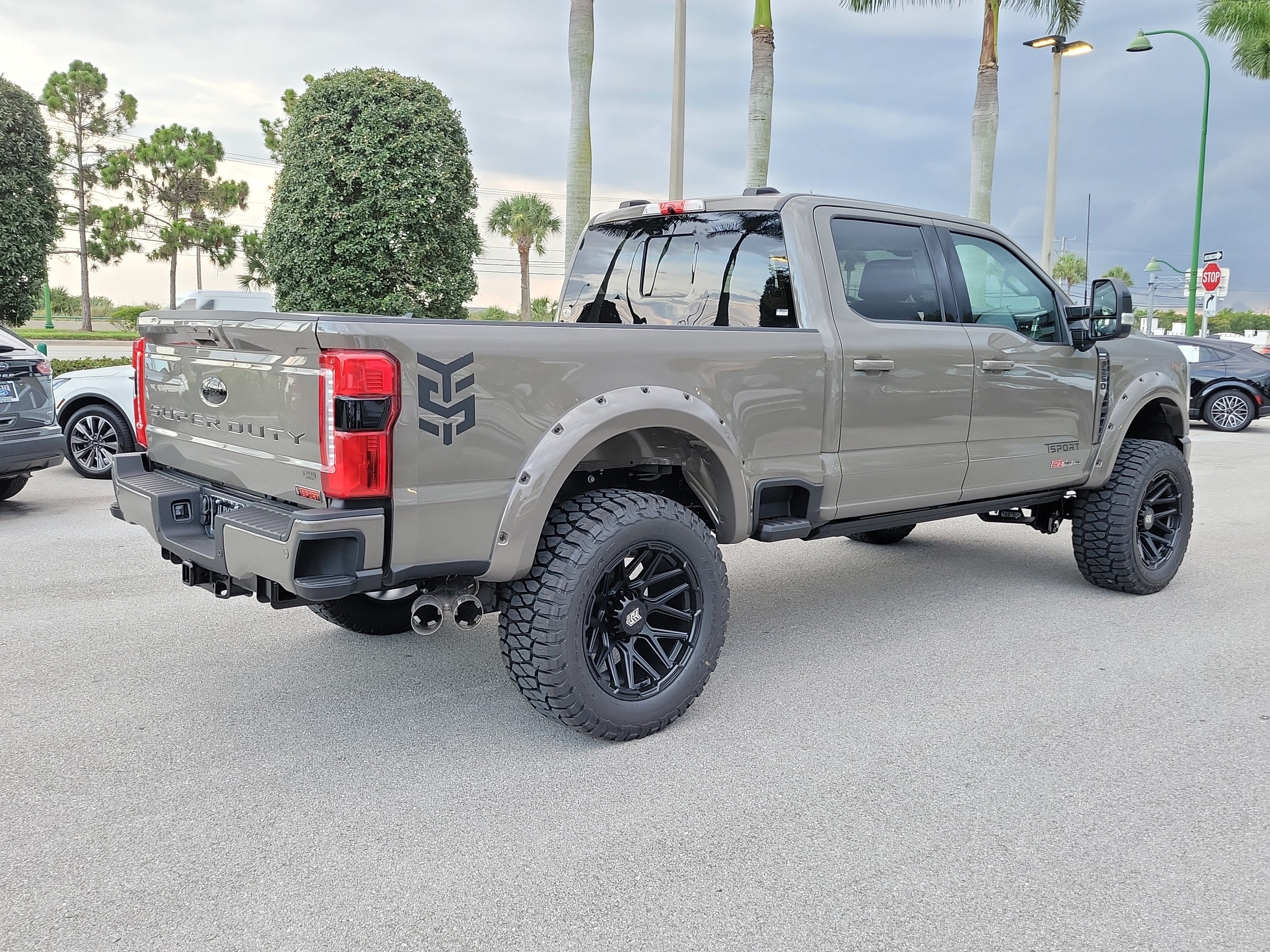 2026 Ford Super Duty F-250 SRW LARIAT