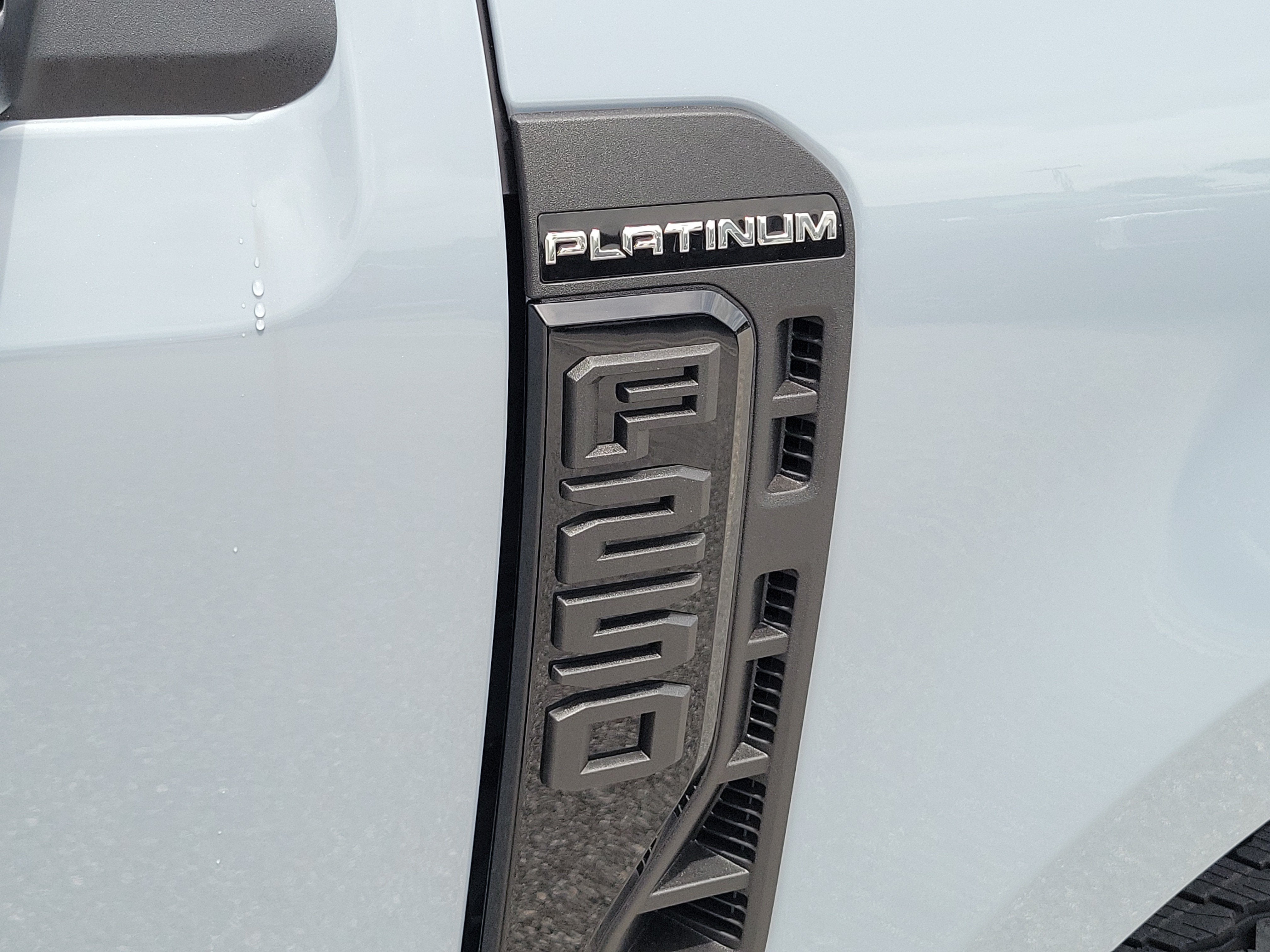 2026 Ford Super Duty F-250 SRW Platinum