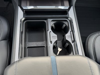2027 Ford Super Duty F-250 SRW Platinum