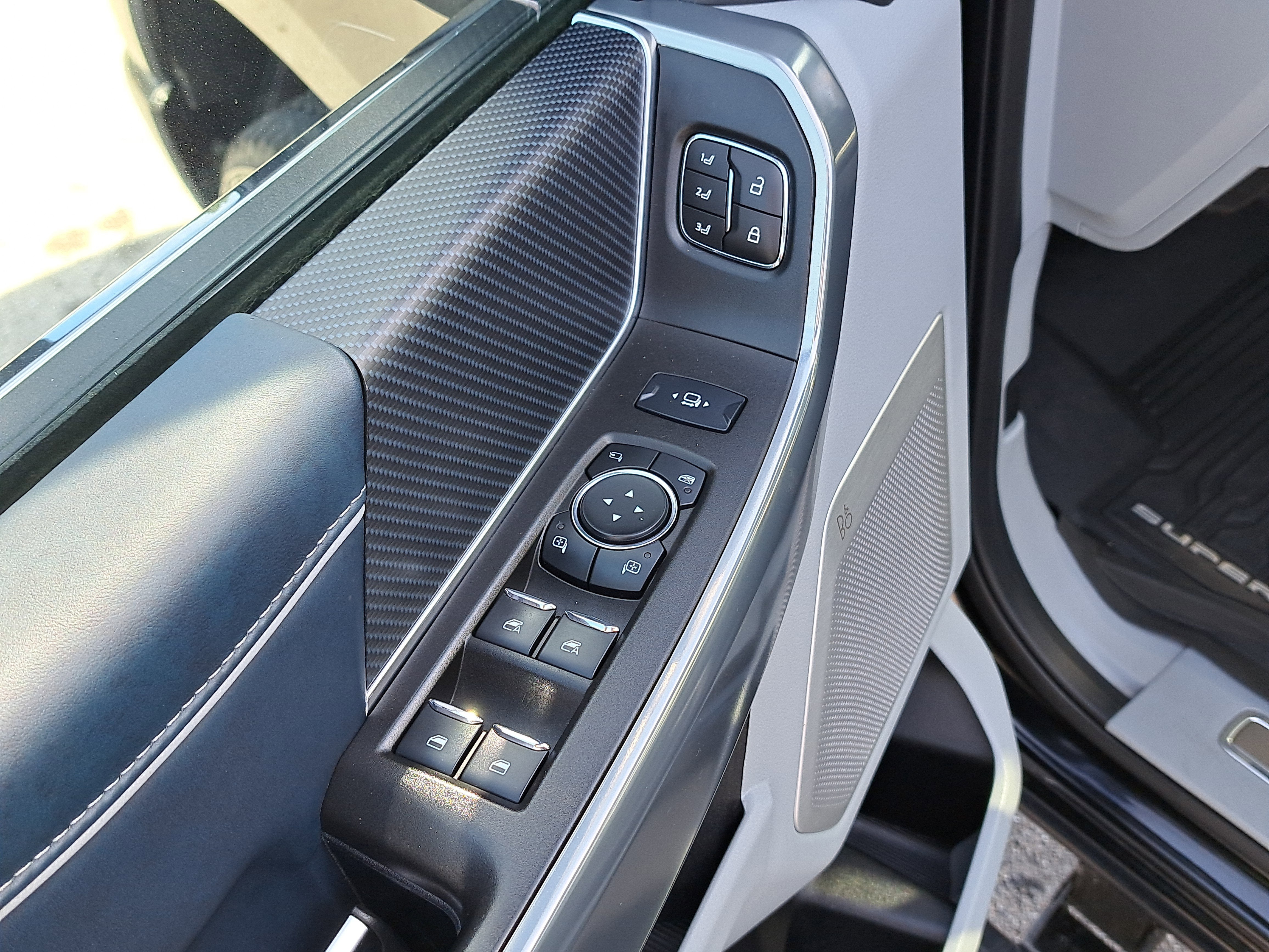 2024 Ford Super Duty F-250 SRW Limited