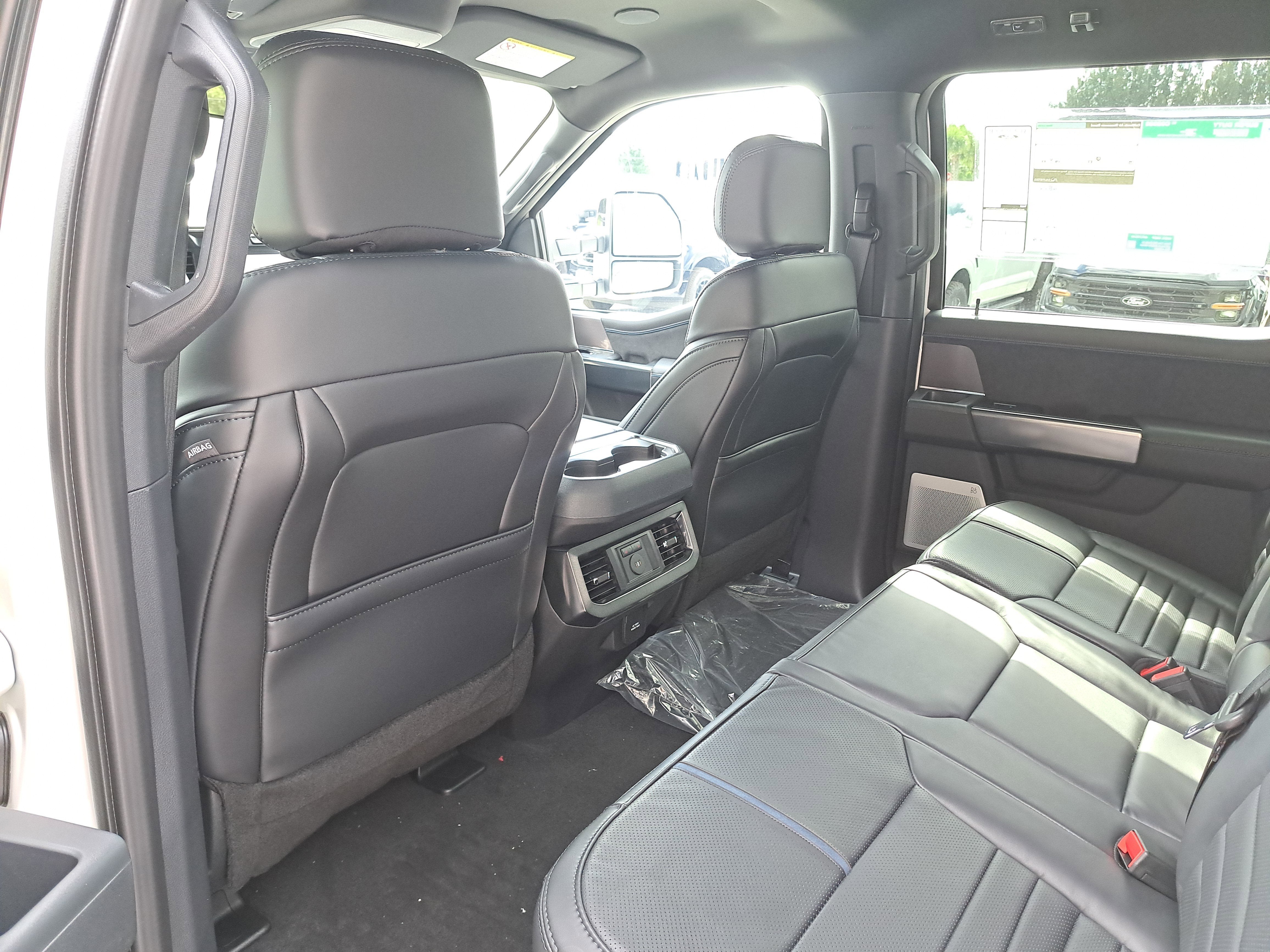 2026 Ford Super Duty F-250 SRW Platinum