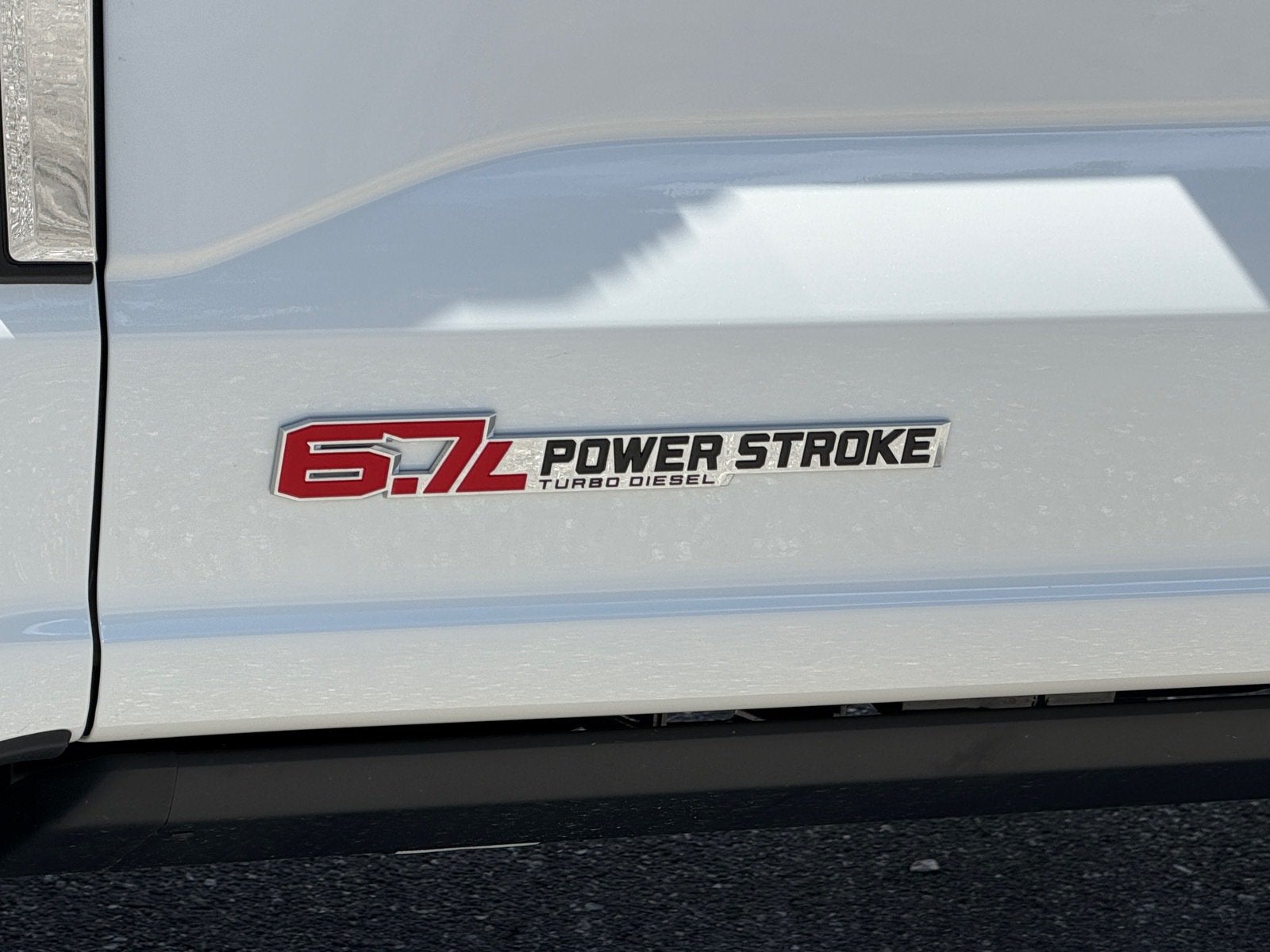 2027 Ford Super Duty F-250 SRW Lariat