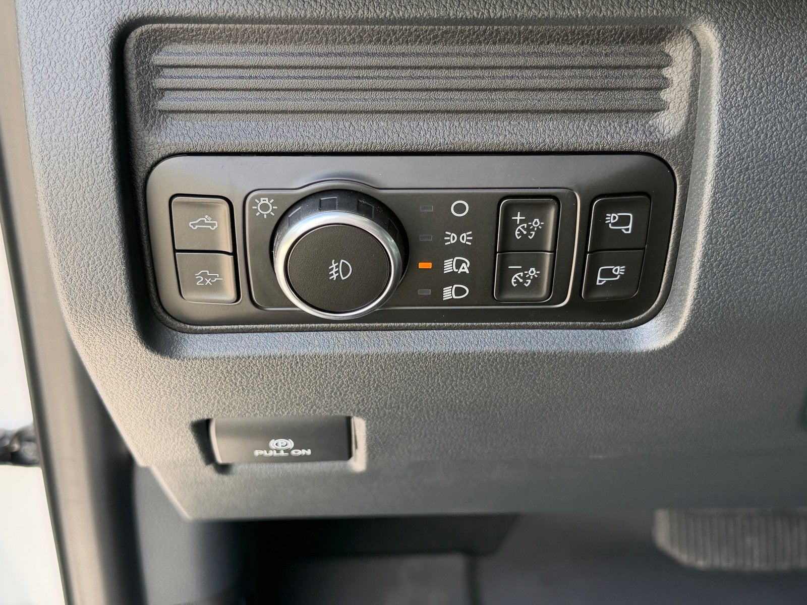 2027 Ford Super Duty F-250 SRW Lariat
