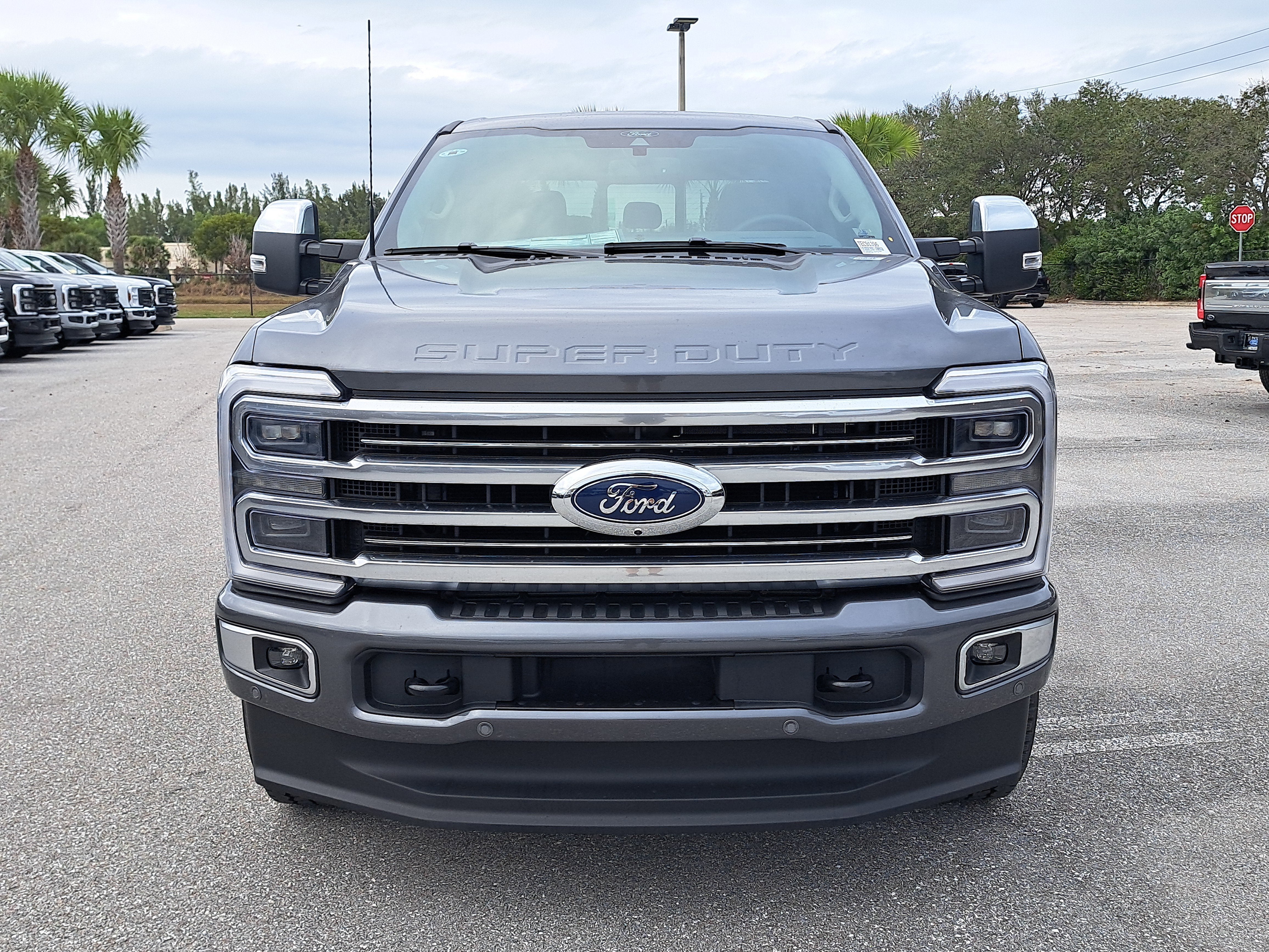 2026 Ford Super Duty F-250 SRW Platinum