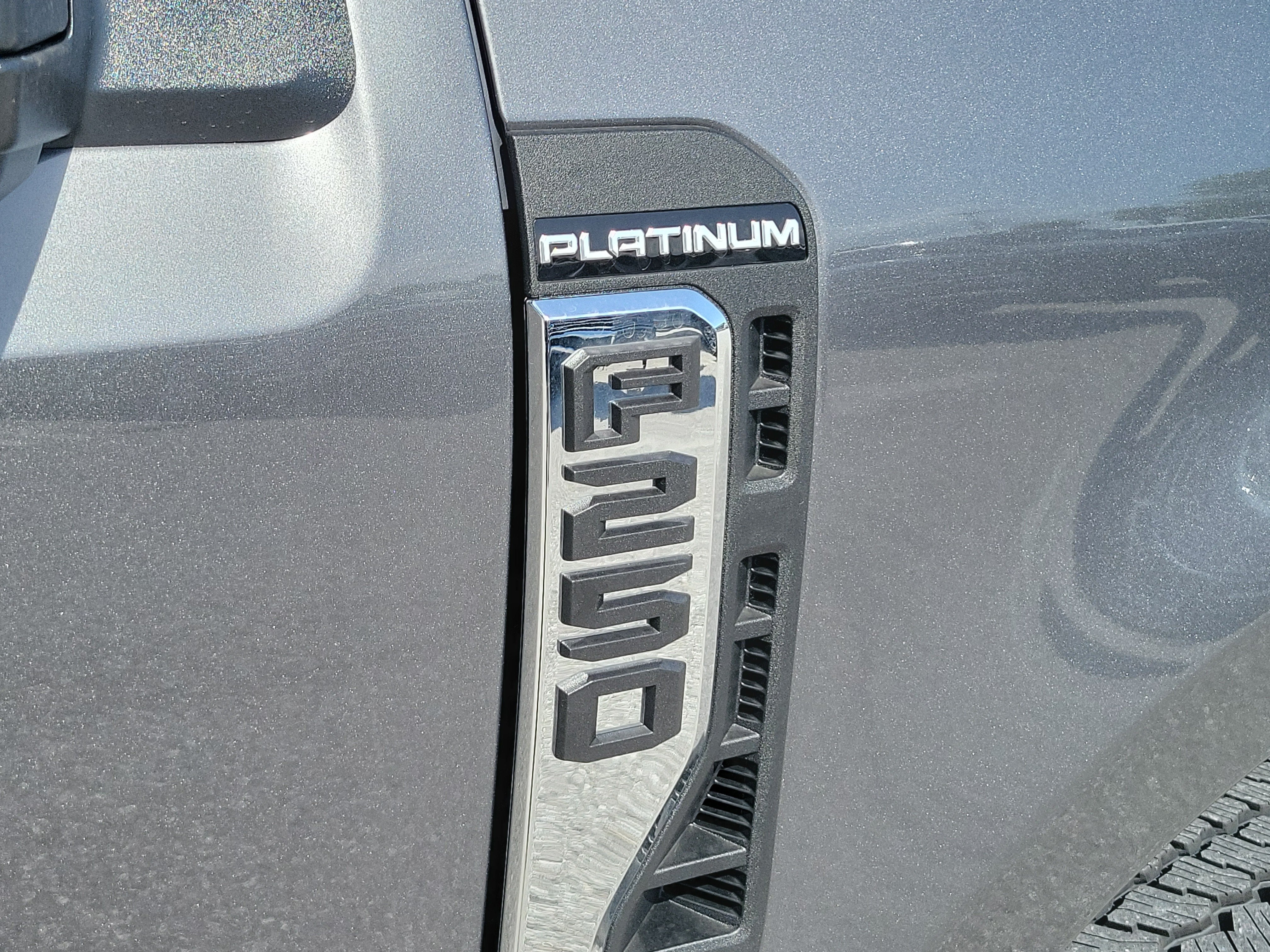 2026 Ford Super Duty F-250 SRW Platinum