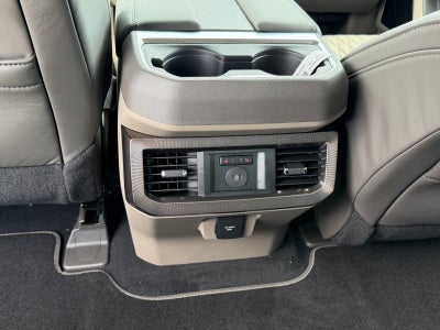 2027 Ford Super Duty F-250 SRW Platinum