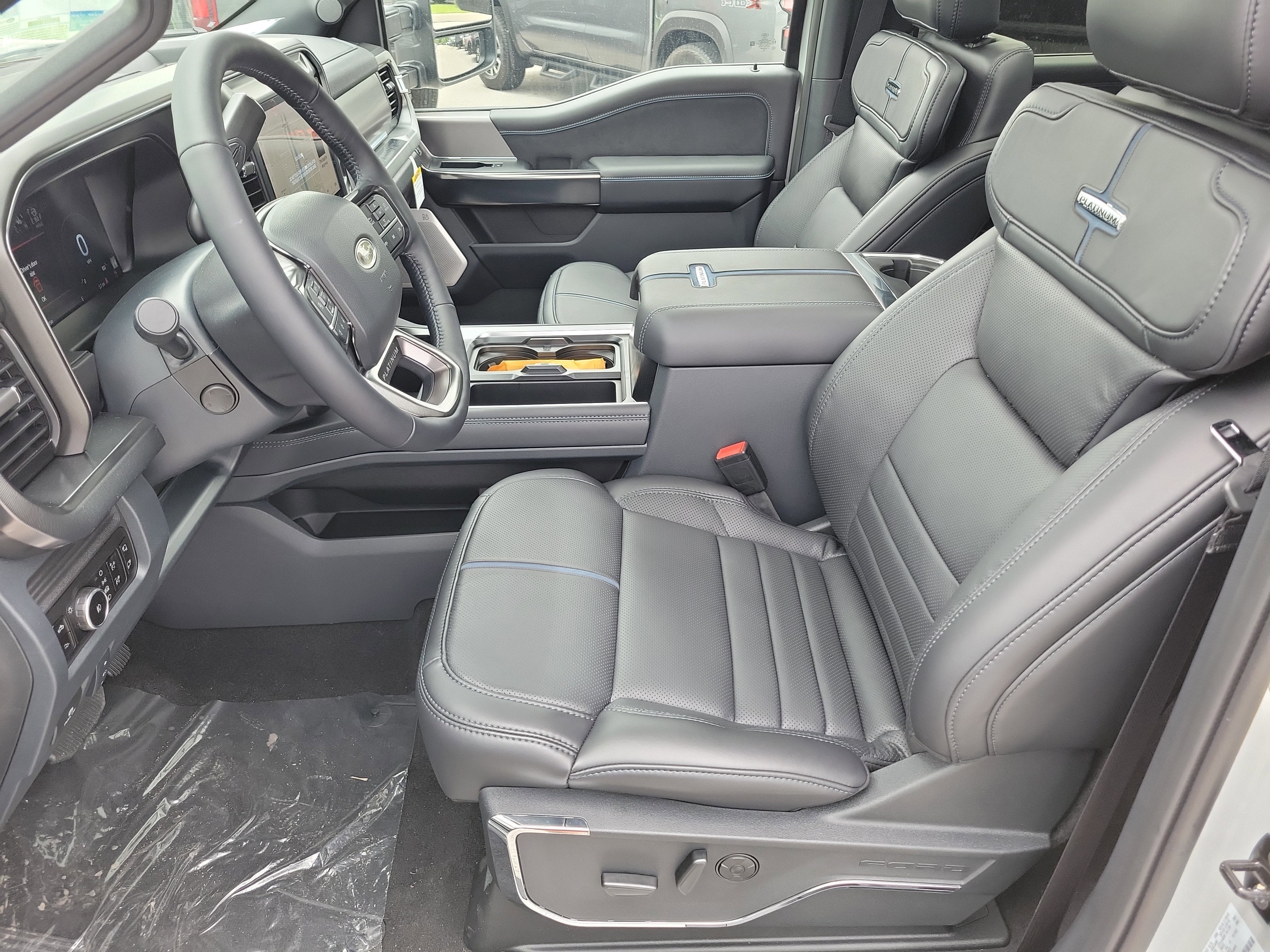 2026 Ford Super Duty F-250 SRW Platinum