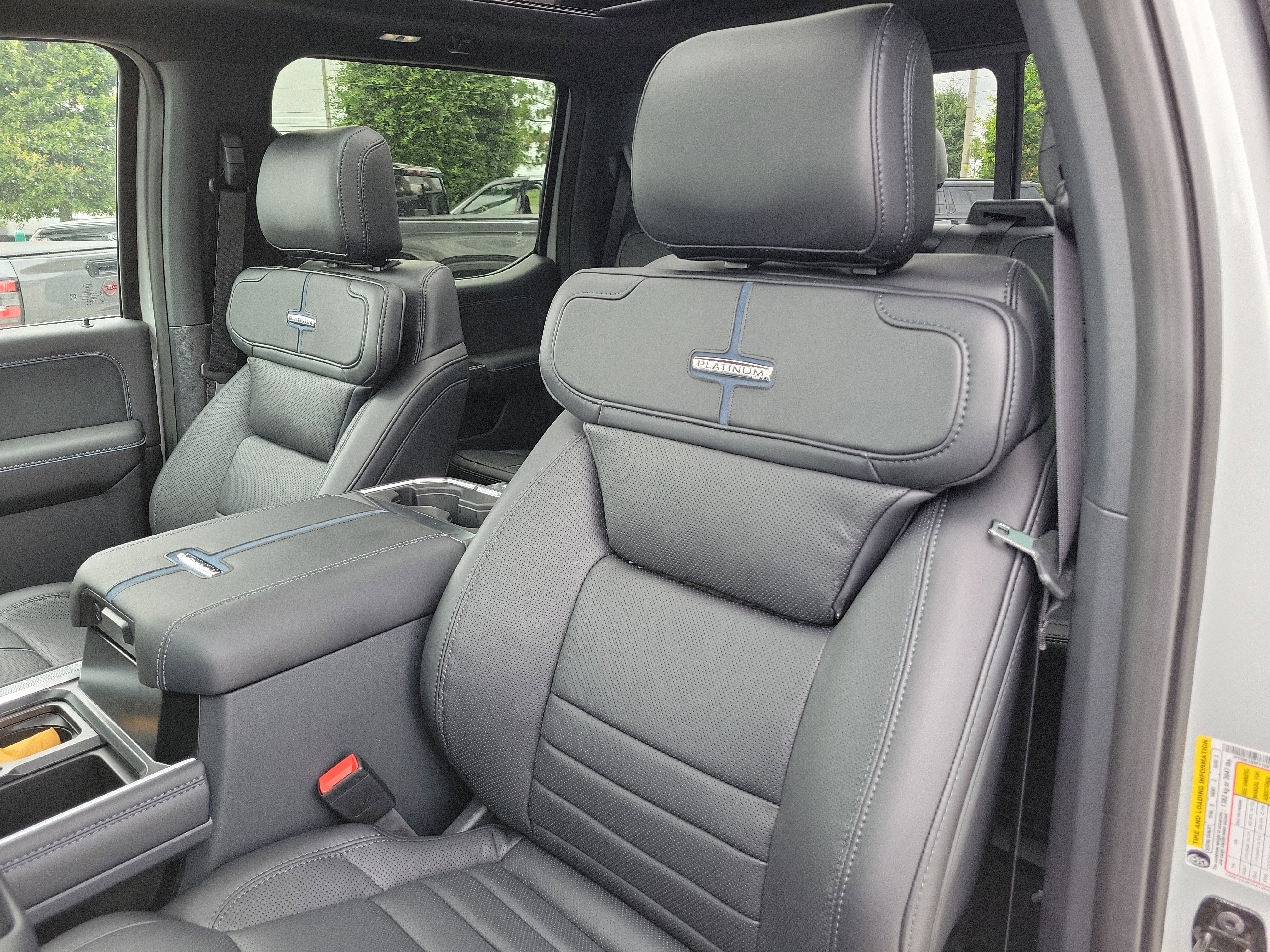 2026 Ford Super Duty F-250 SRW Platinum